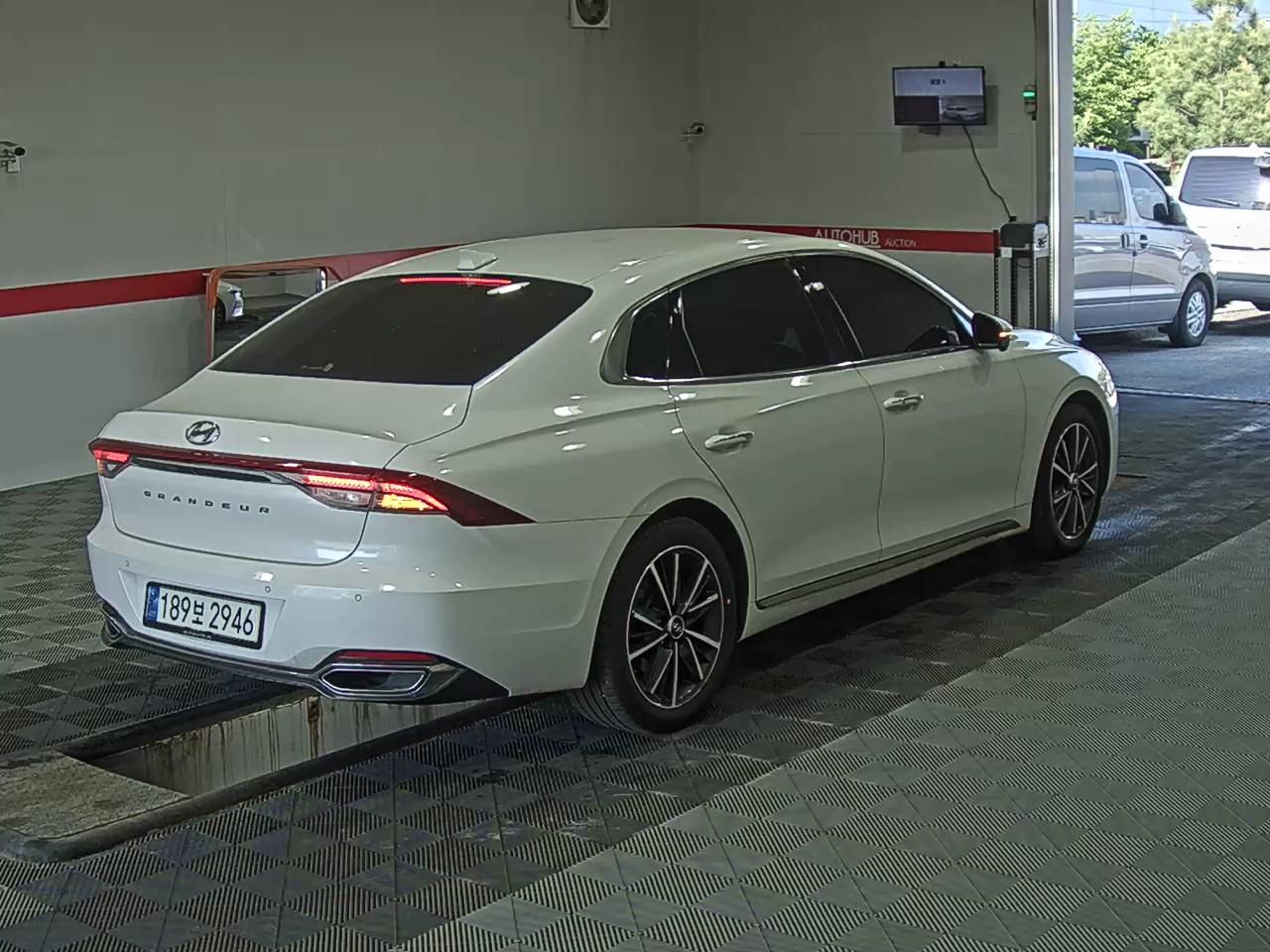 Hyundai Grandeur 2022 - Image 4