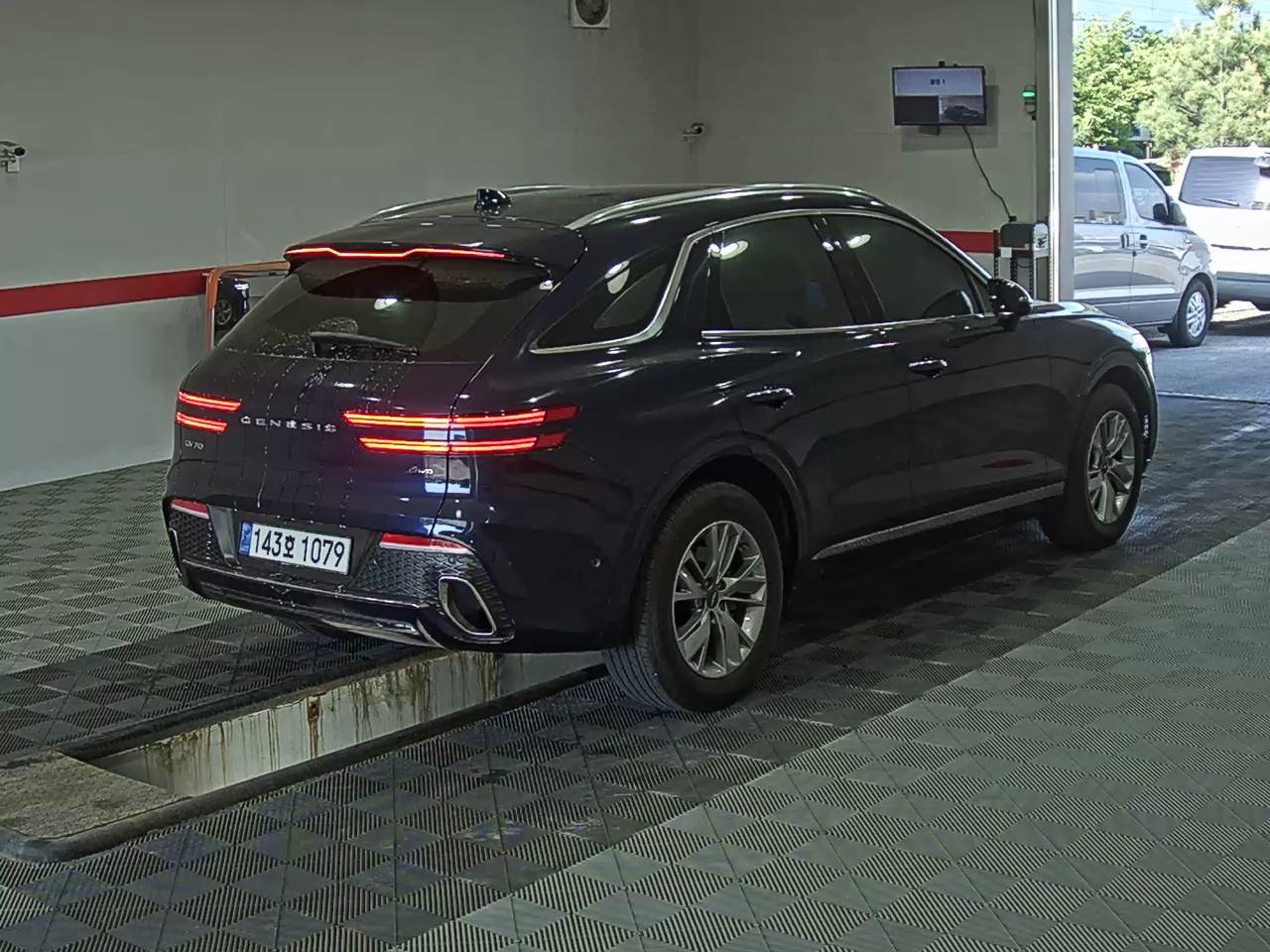 جينيسيس GV70 2022 - صورة 4