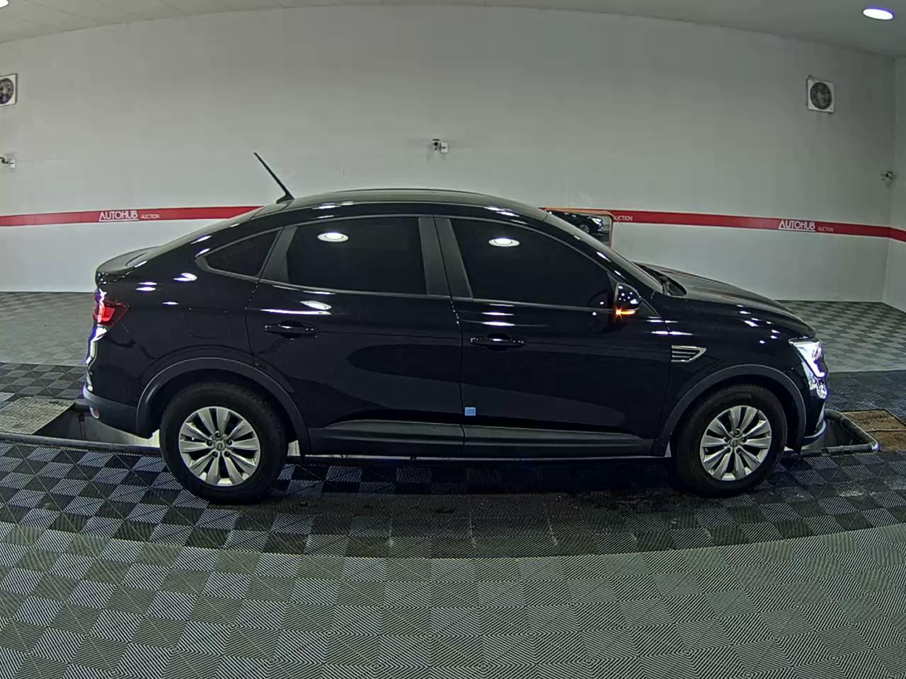 2020 - renault xm3