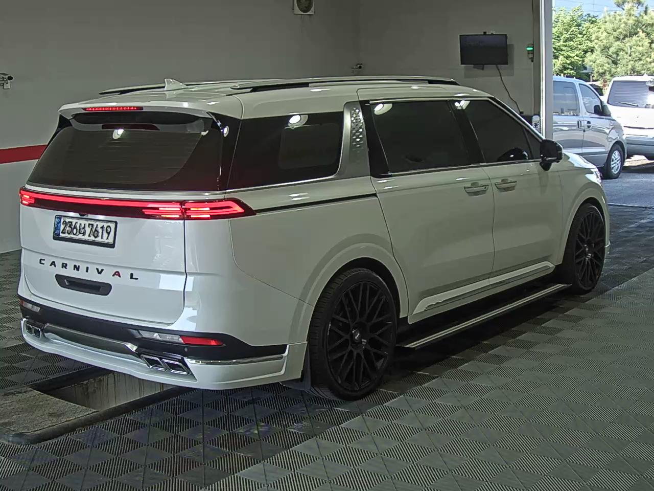 Kia SEDONA 2021 - Image 4