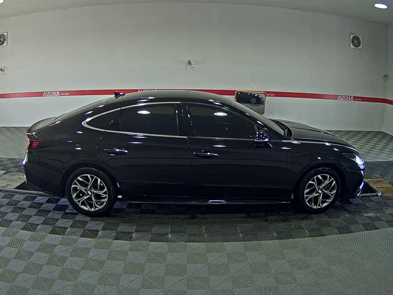 Hyundai Sonata 2022 - Image 3