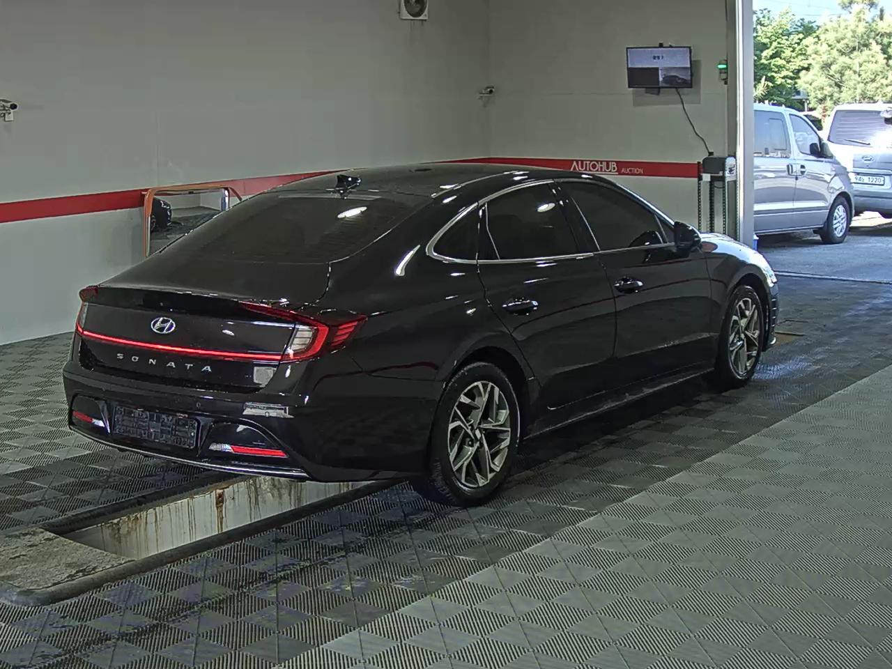 Hyundai Sonata 2022 - Image 4