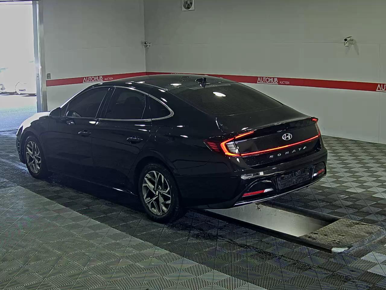 Hyundai Sonata 2022 - Image 5