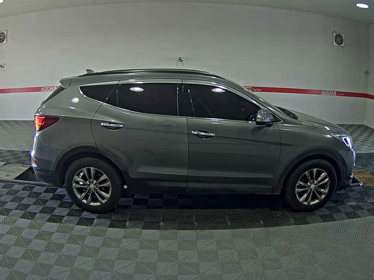 Hyundai Santa Fe 2016 - Image 3