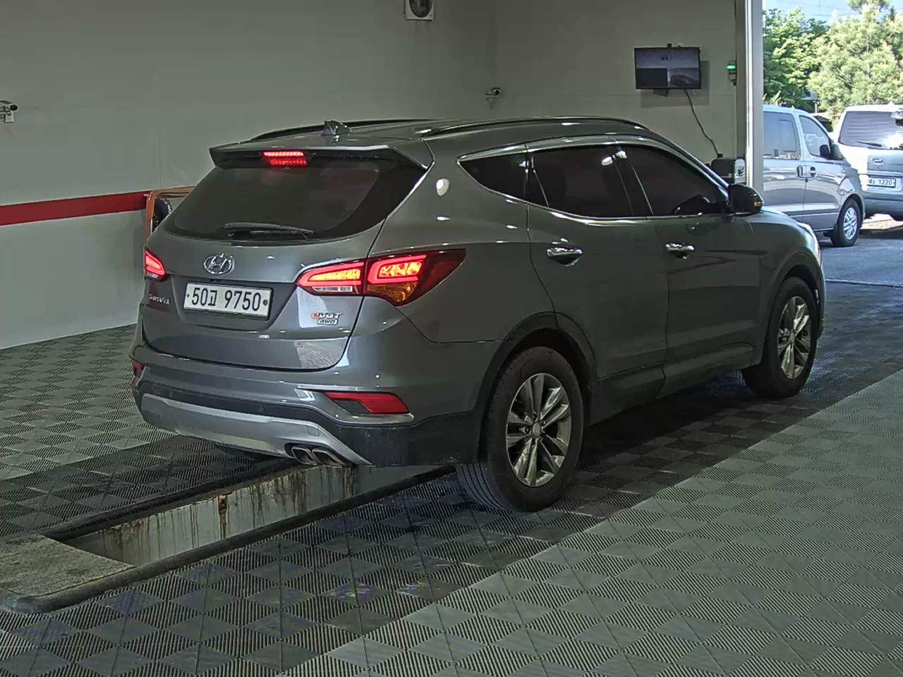 Hyundai Santa Fe 2016 - Image 4
