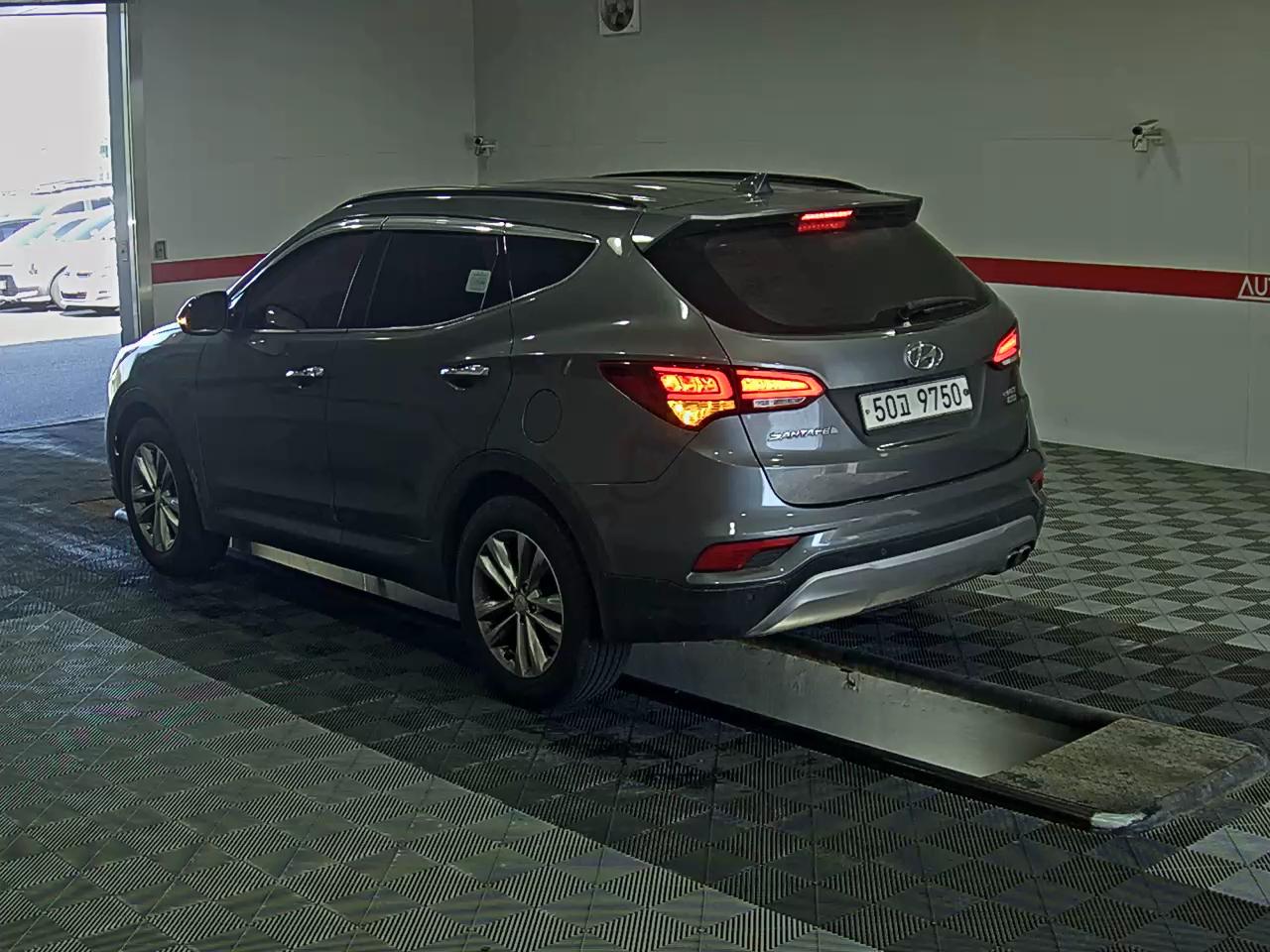 Hyundai Santa Fe 2016 - Image 5