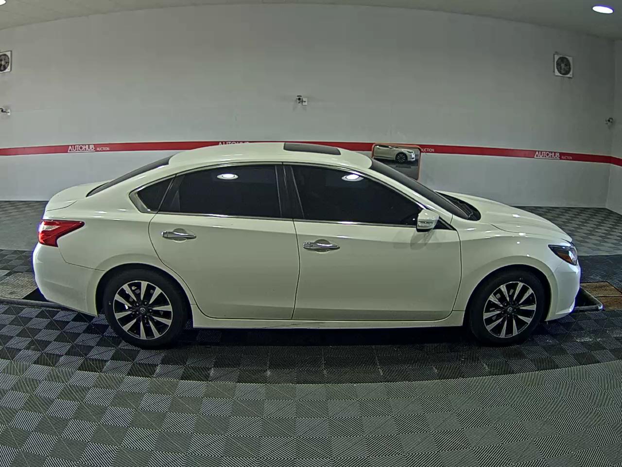 Nissan Altima 2017 - Image 3