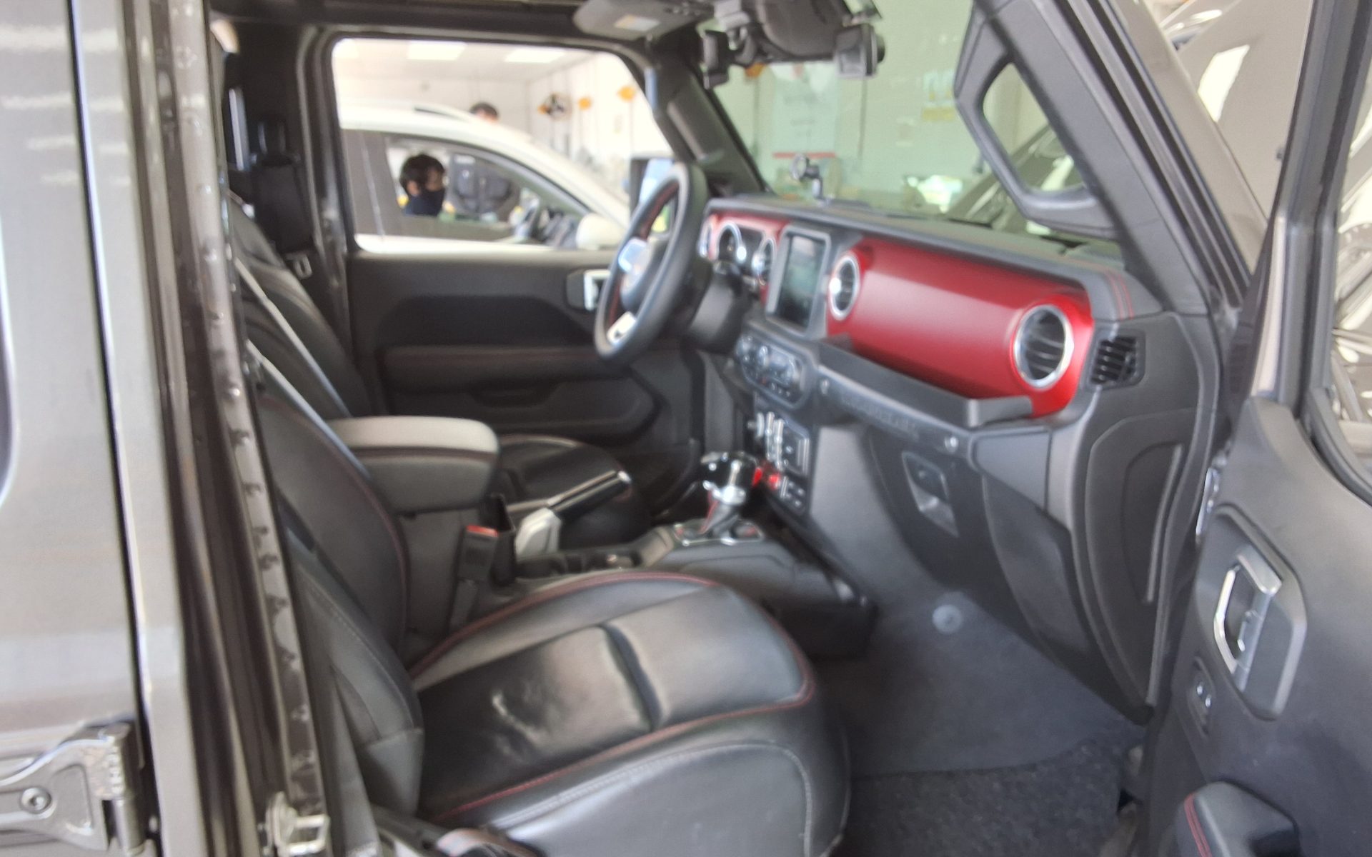 Jeep Wrangler 2019 - Image 13