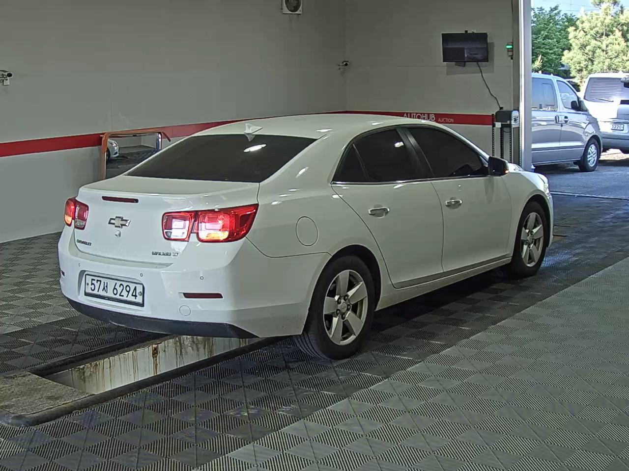 Chevrolet Malibu 2012 - Image 4
