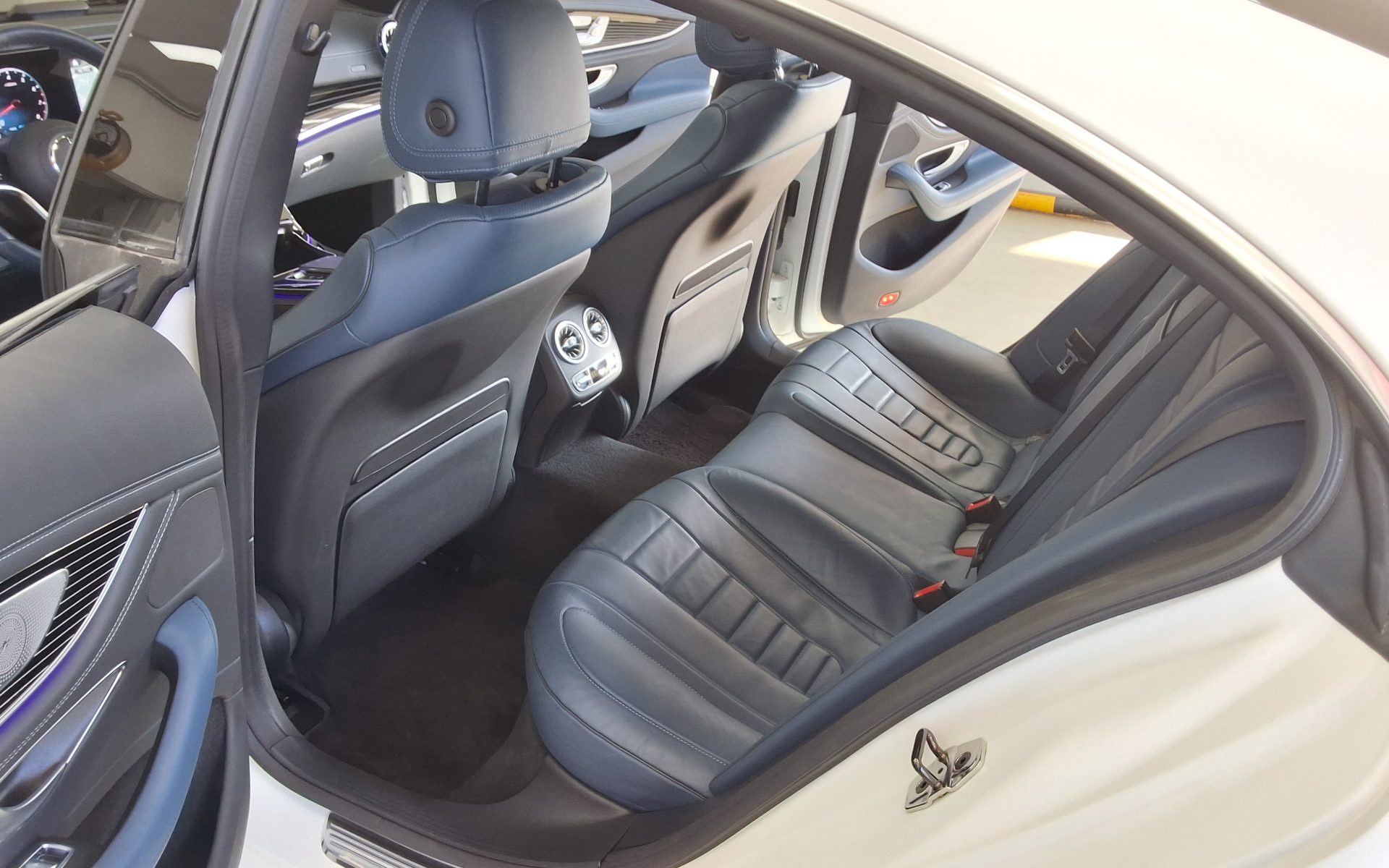 Mercedes-Benz CLS-Class 2022 - Image 11
