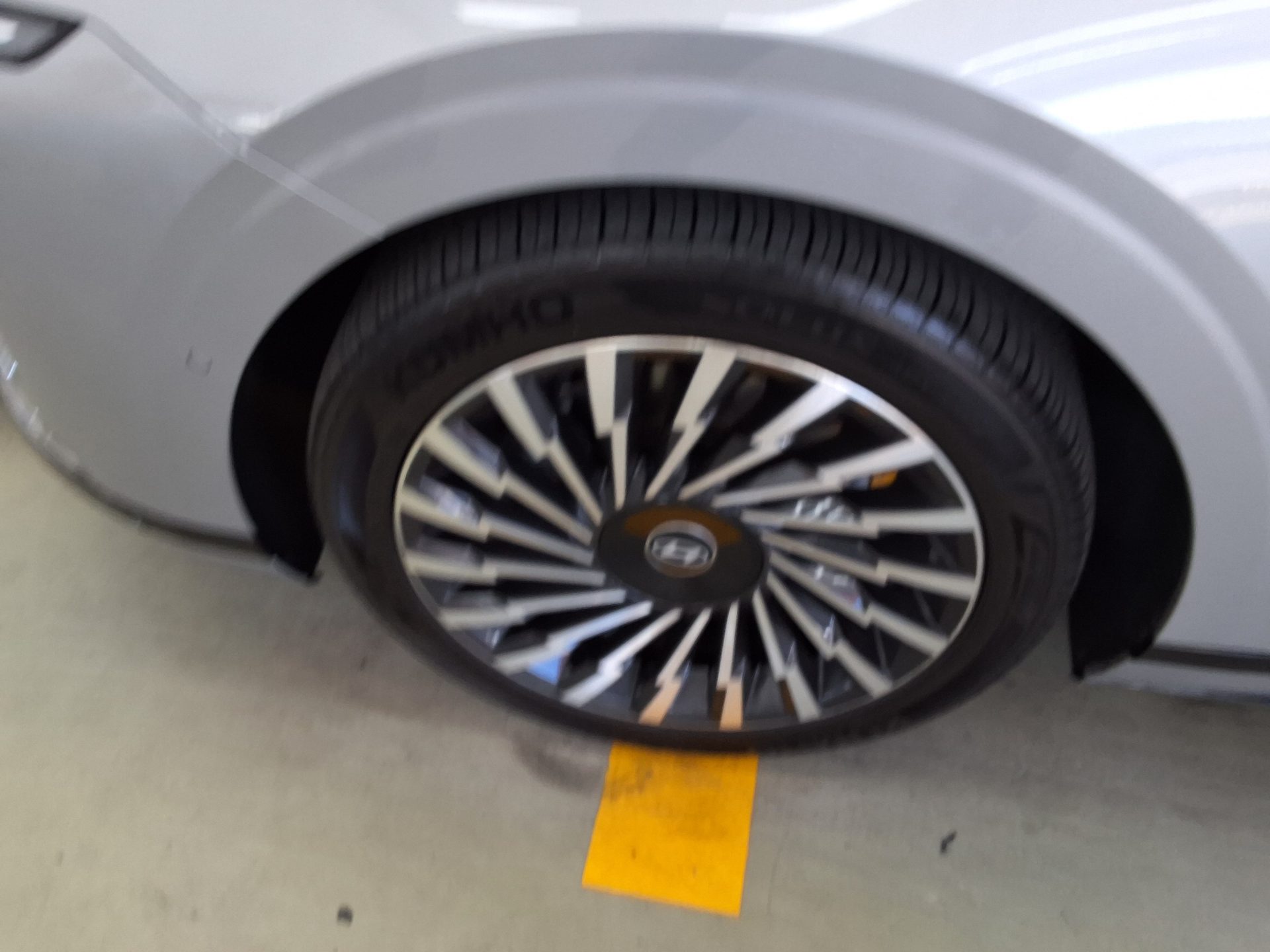 Hyundai Grandeur 2023 - Image 16