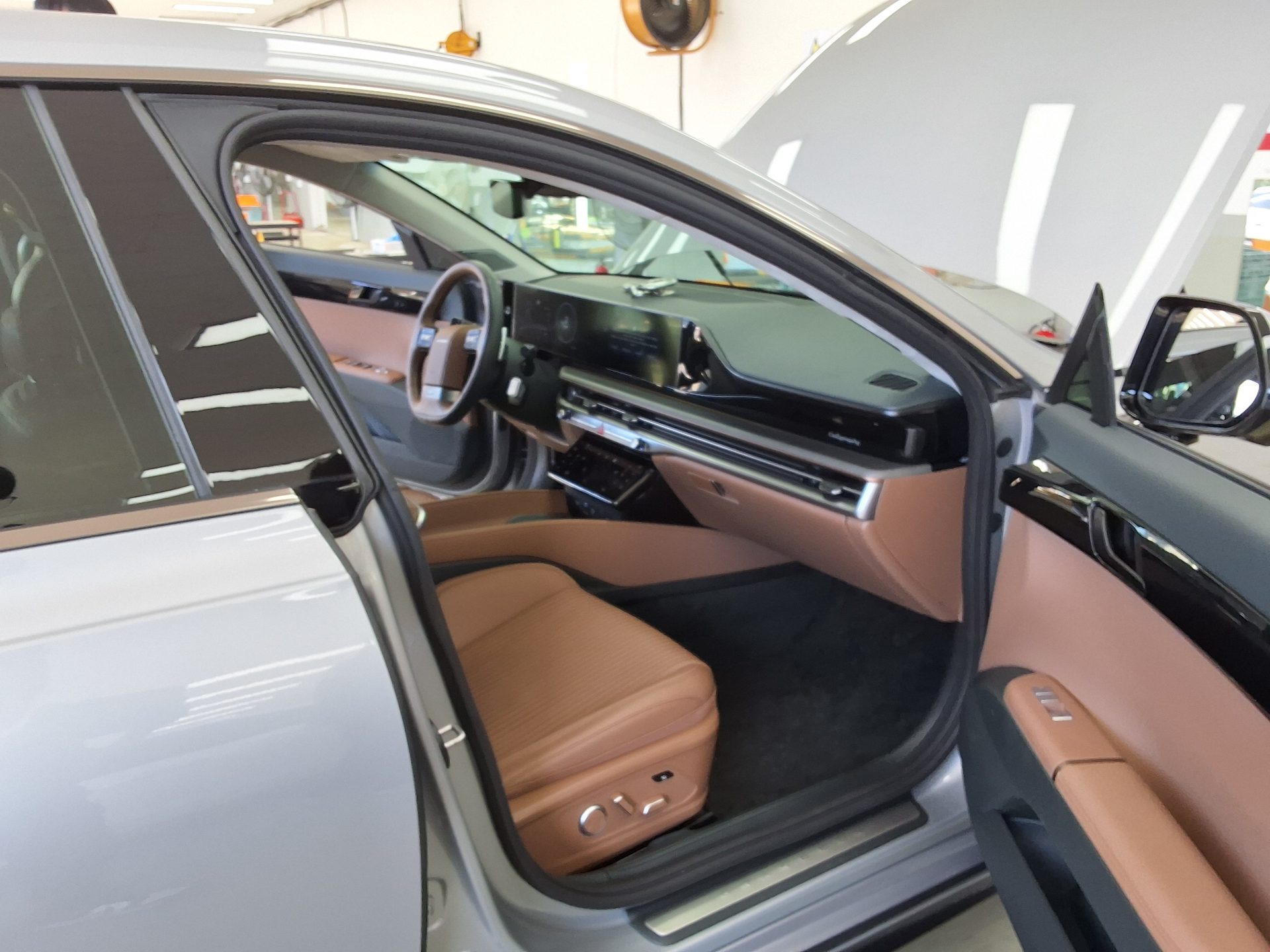 Hyundai Grandeur 2023 - Image 13
