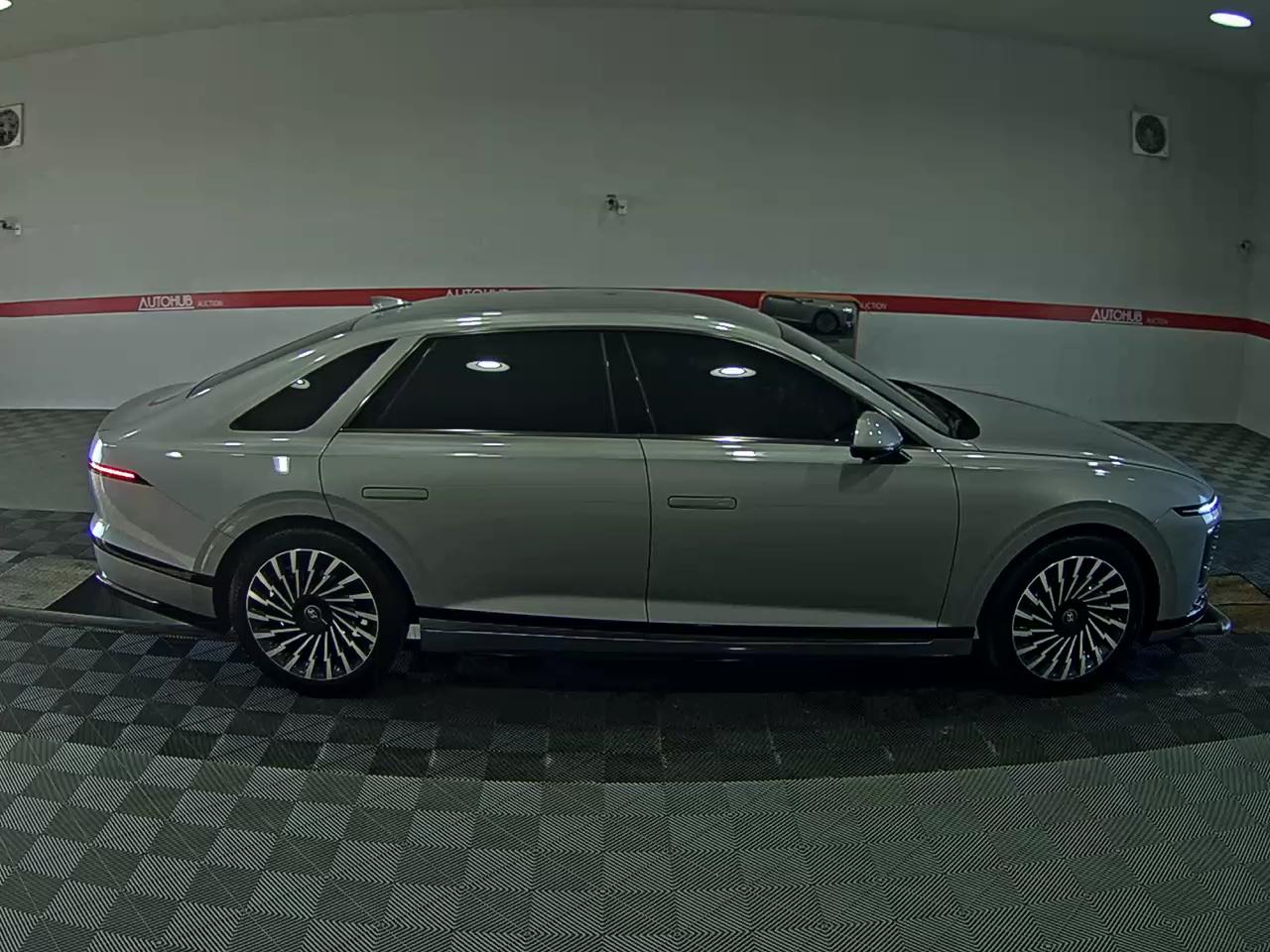 Hyundai Grandeur 2023 - Image 3
