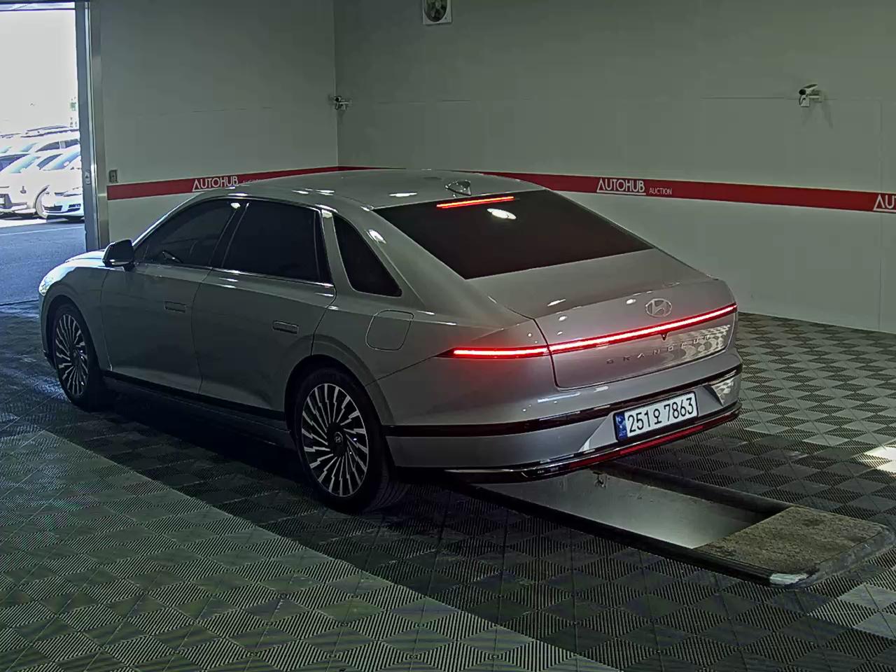 Hyundai Grandeur 2023 - Image 5