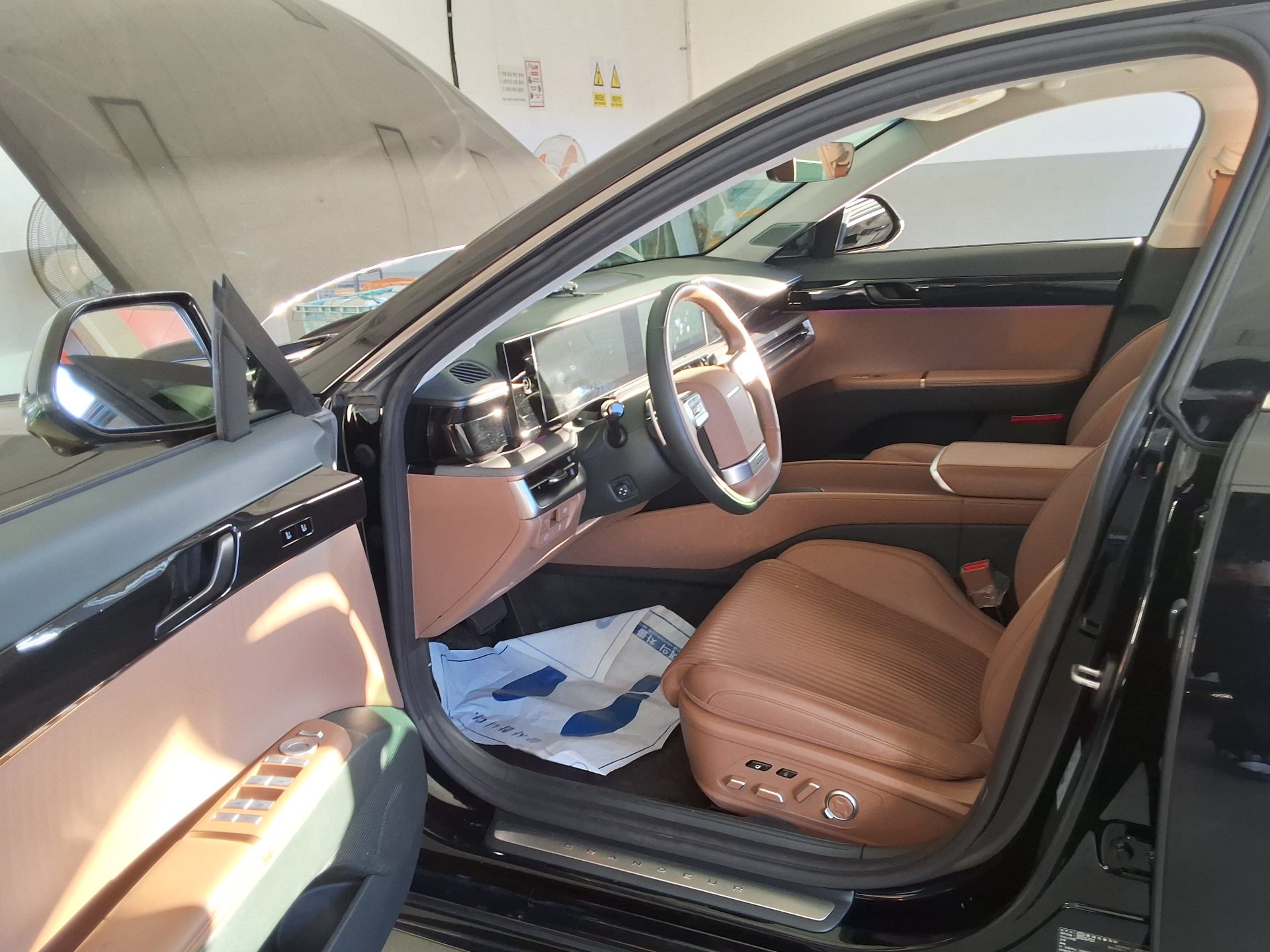 Hyundai Grandeur 2023 - Image 10