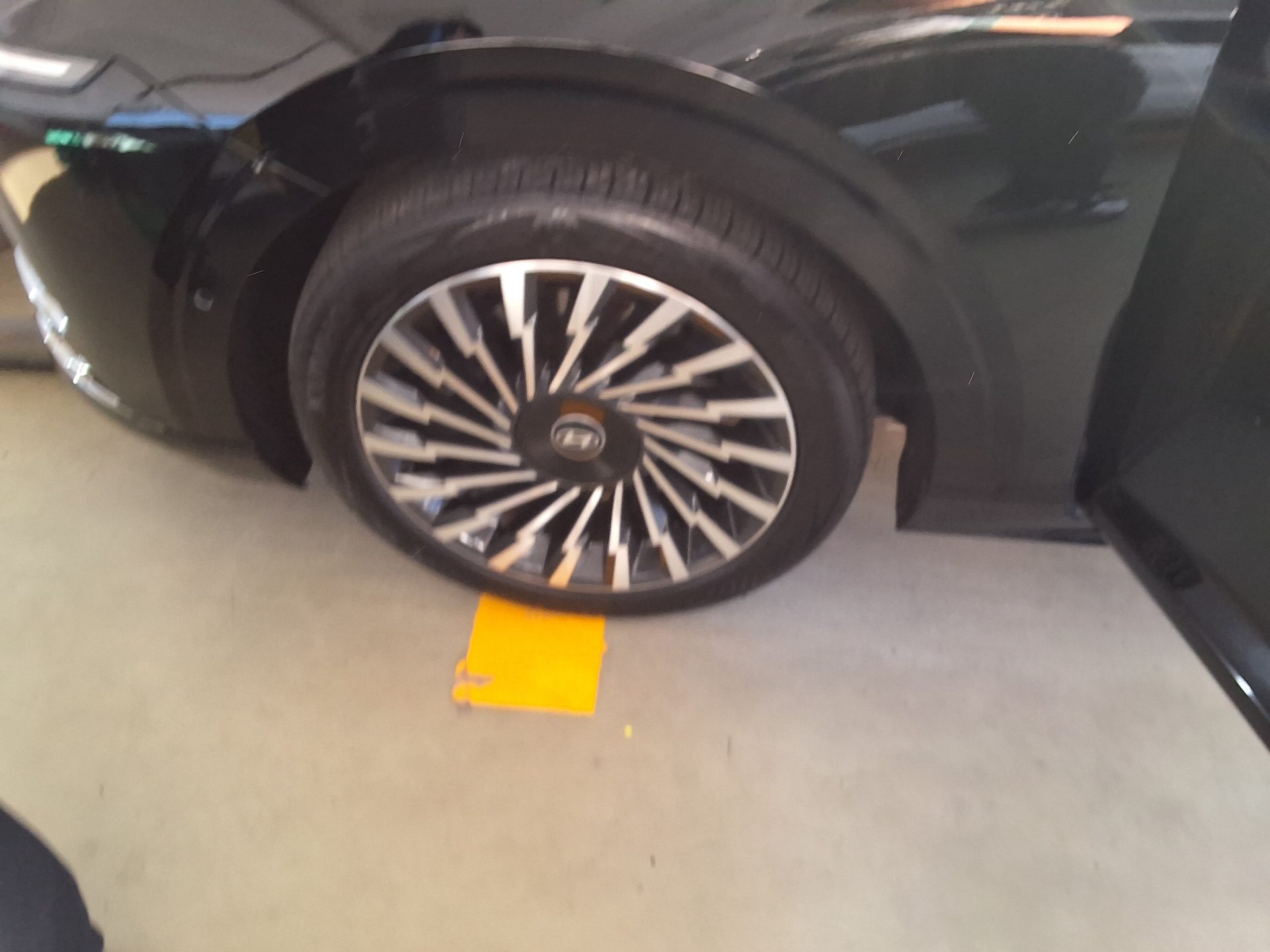 Hyundai Grandeur 2023 - Image 18