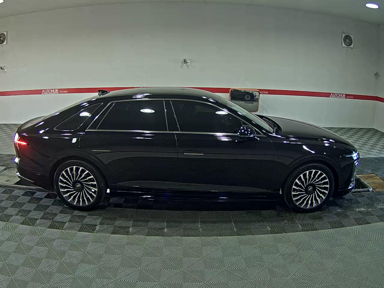 Hyundai Grandeur 2023 - Image 3