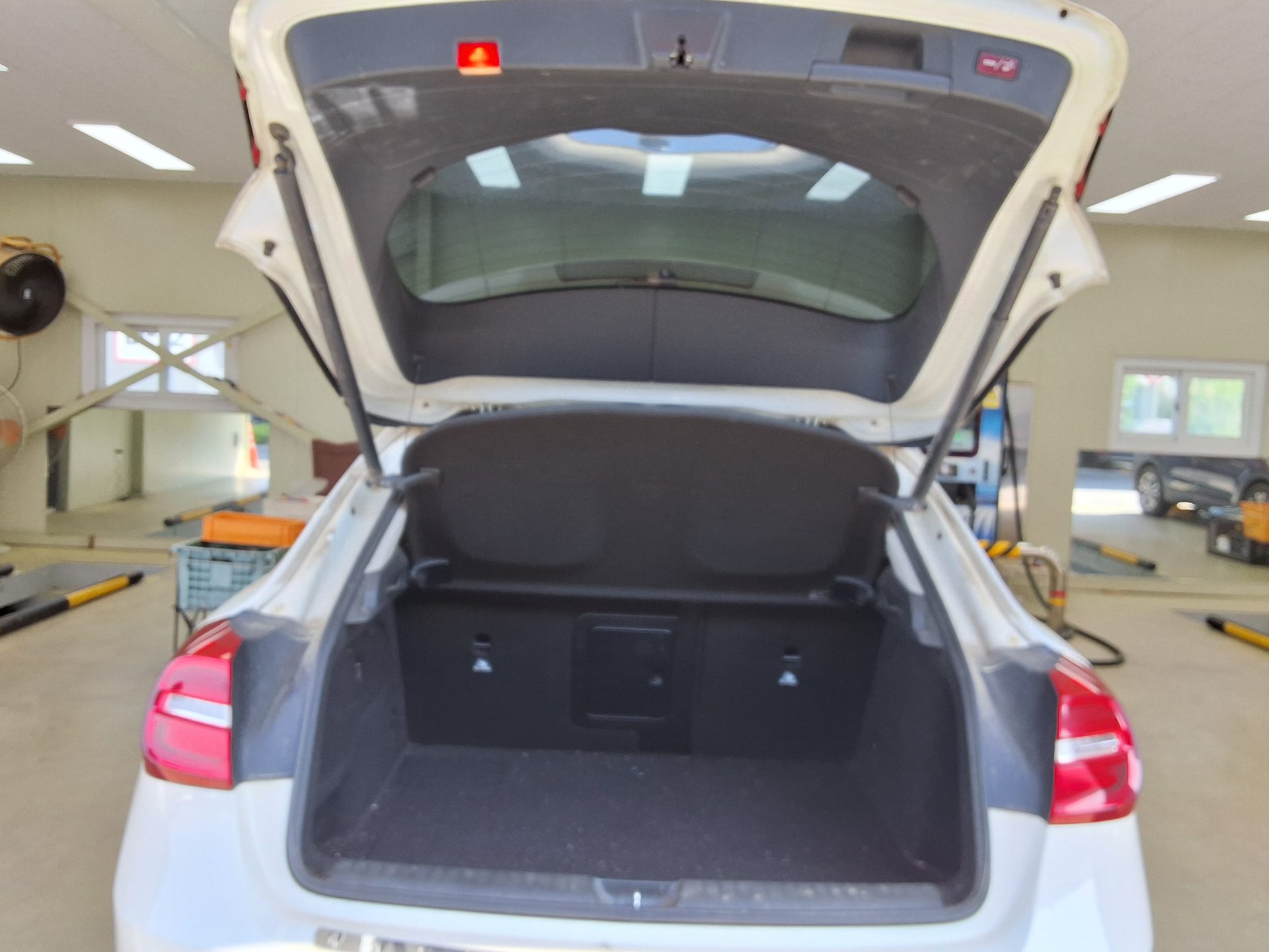 2015 - mercedes-benz 200
