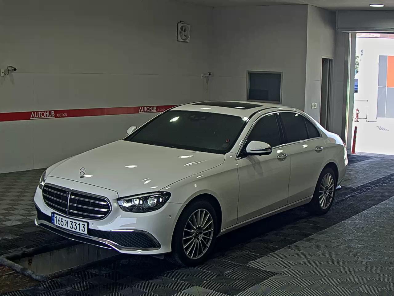 MERCEDES-BENZ CLASS (5TH GEN)