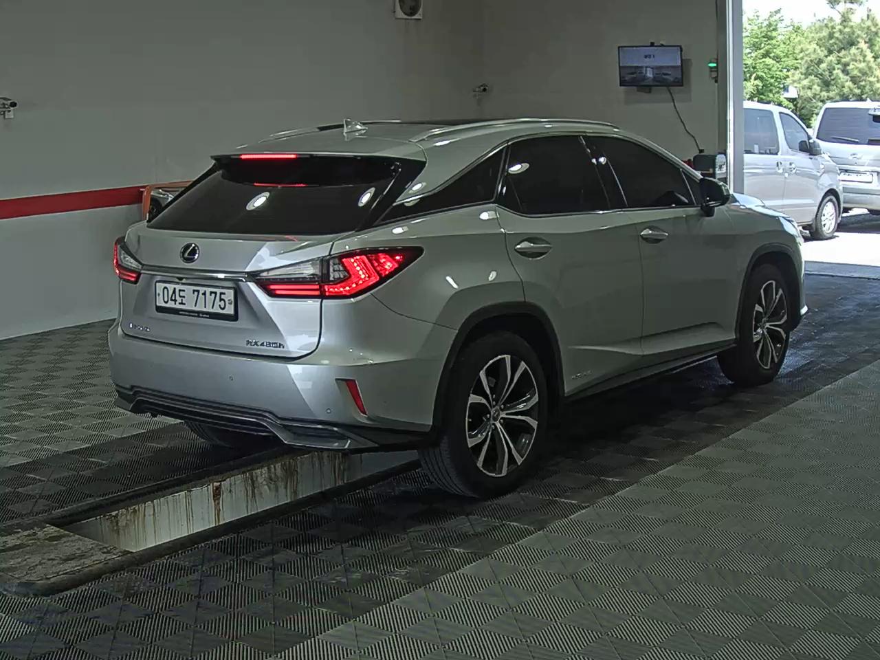 LEXUS RX - 4
