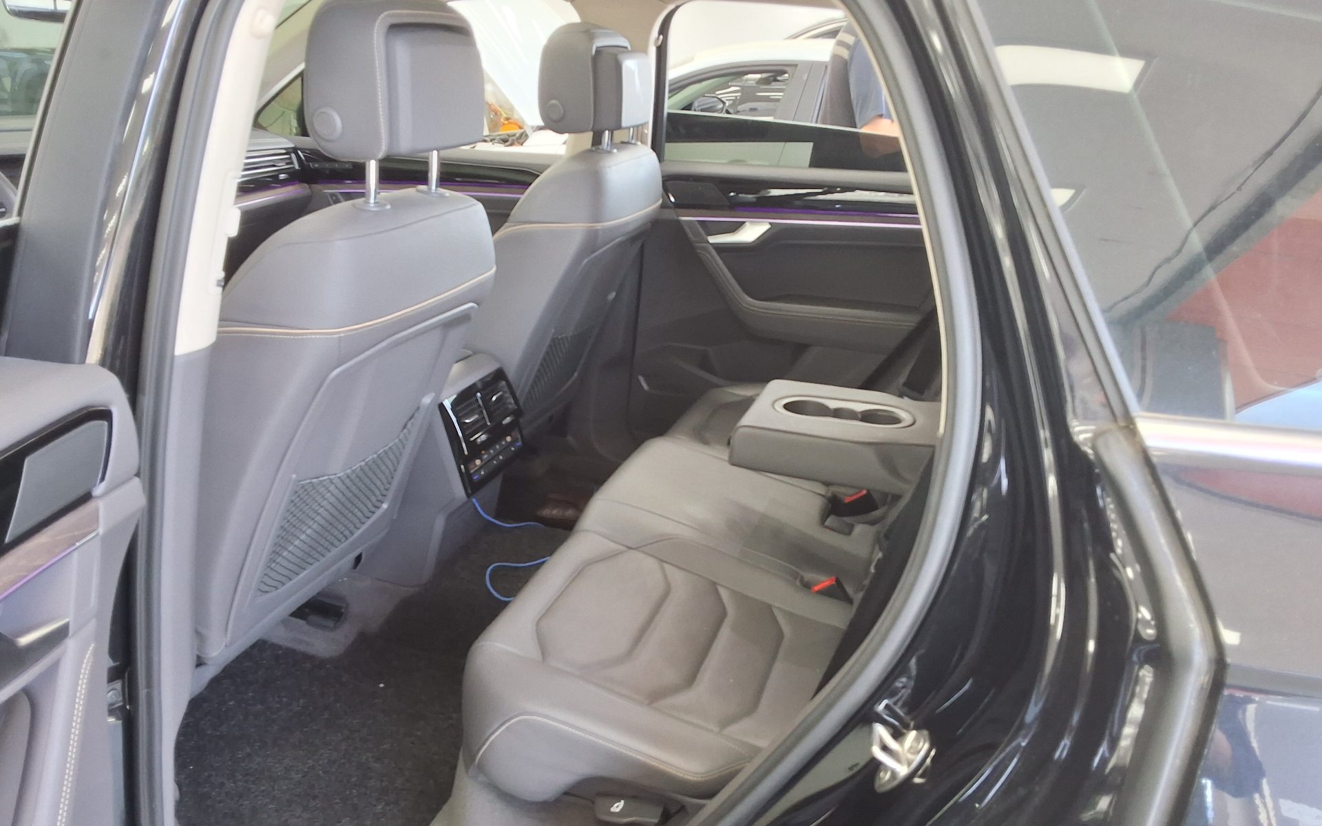 VOLKSWAGEN 투아렉 - 11