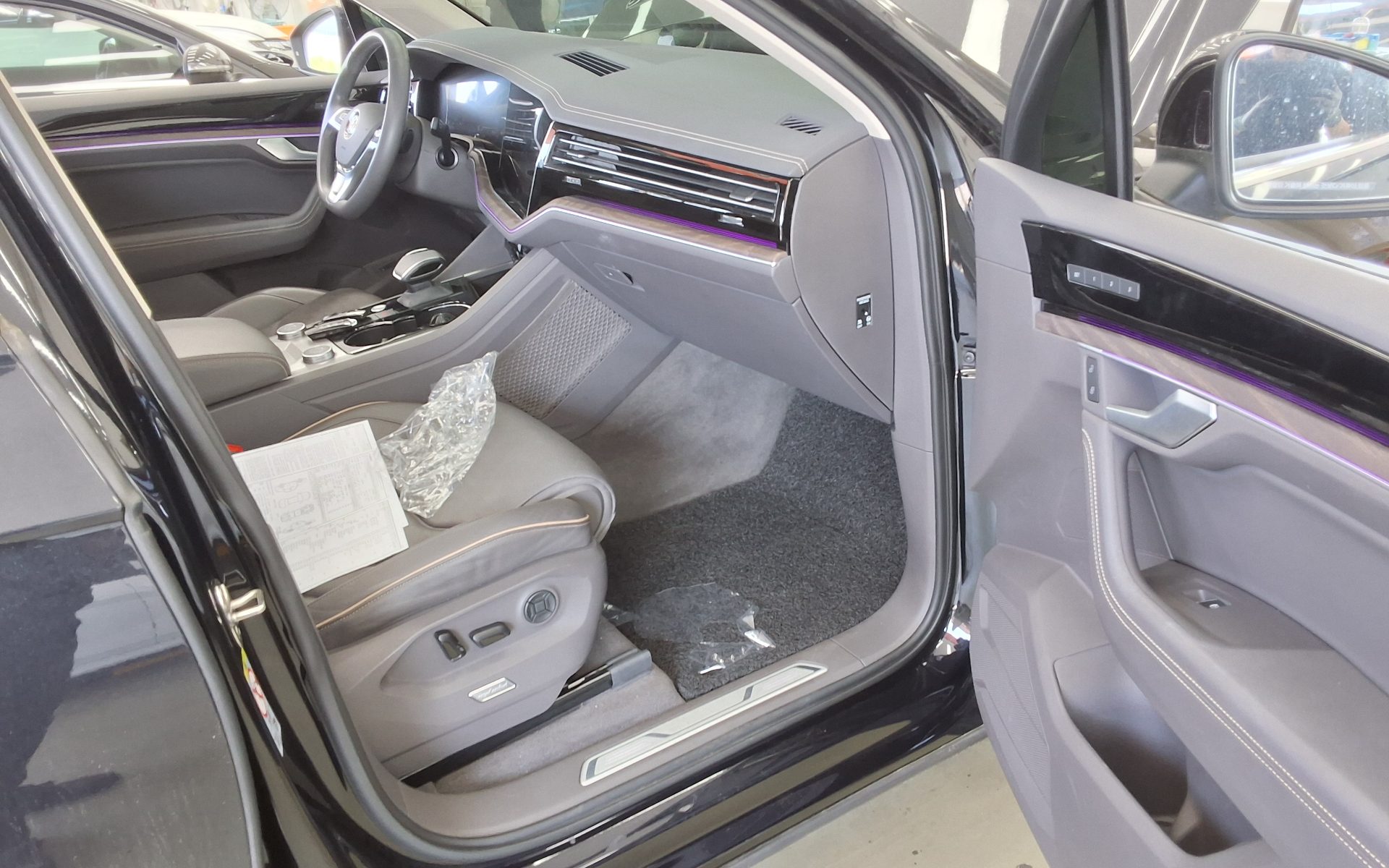 VOLKSWAGEN 투아렉 - 13