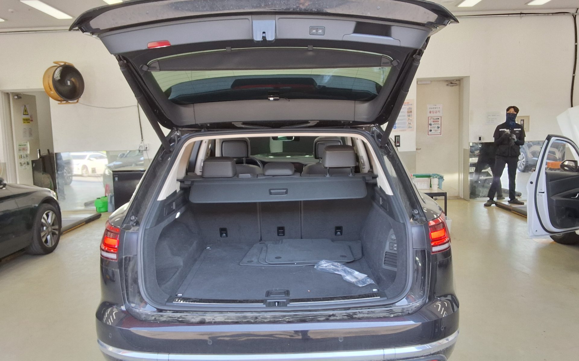 VOLKSWAGEN 투아렉 - 14
