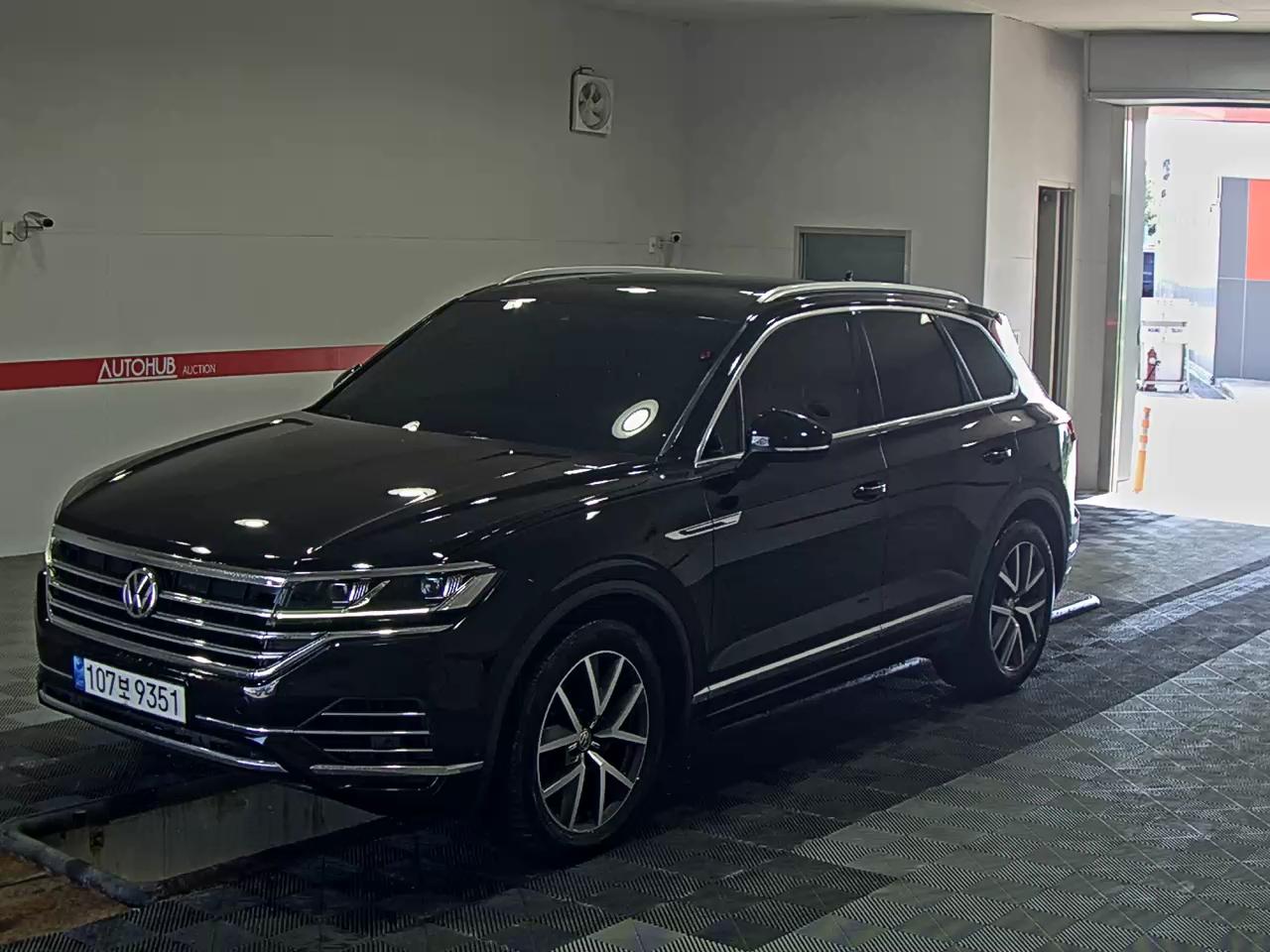 VOLKSWAGEN 투아렉