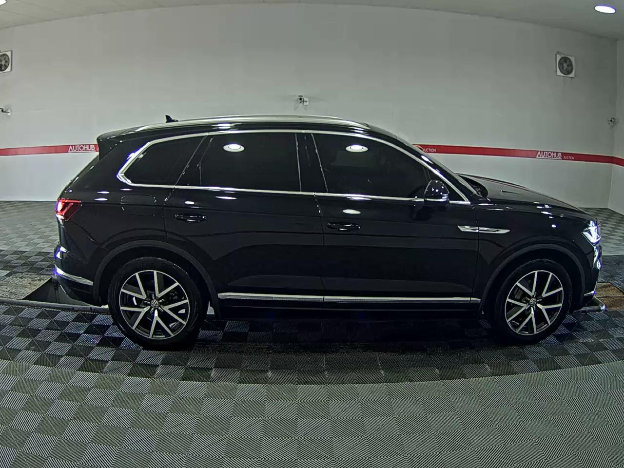 VOLKSWAGEN 투아렉 - 3