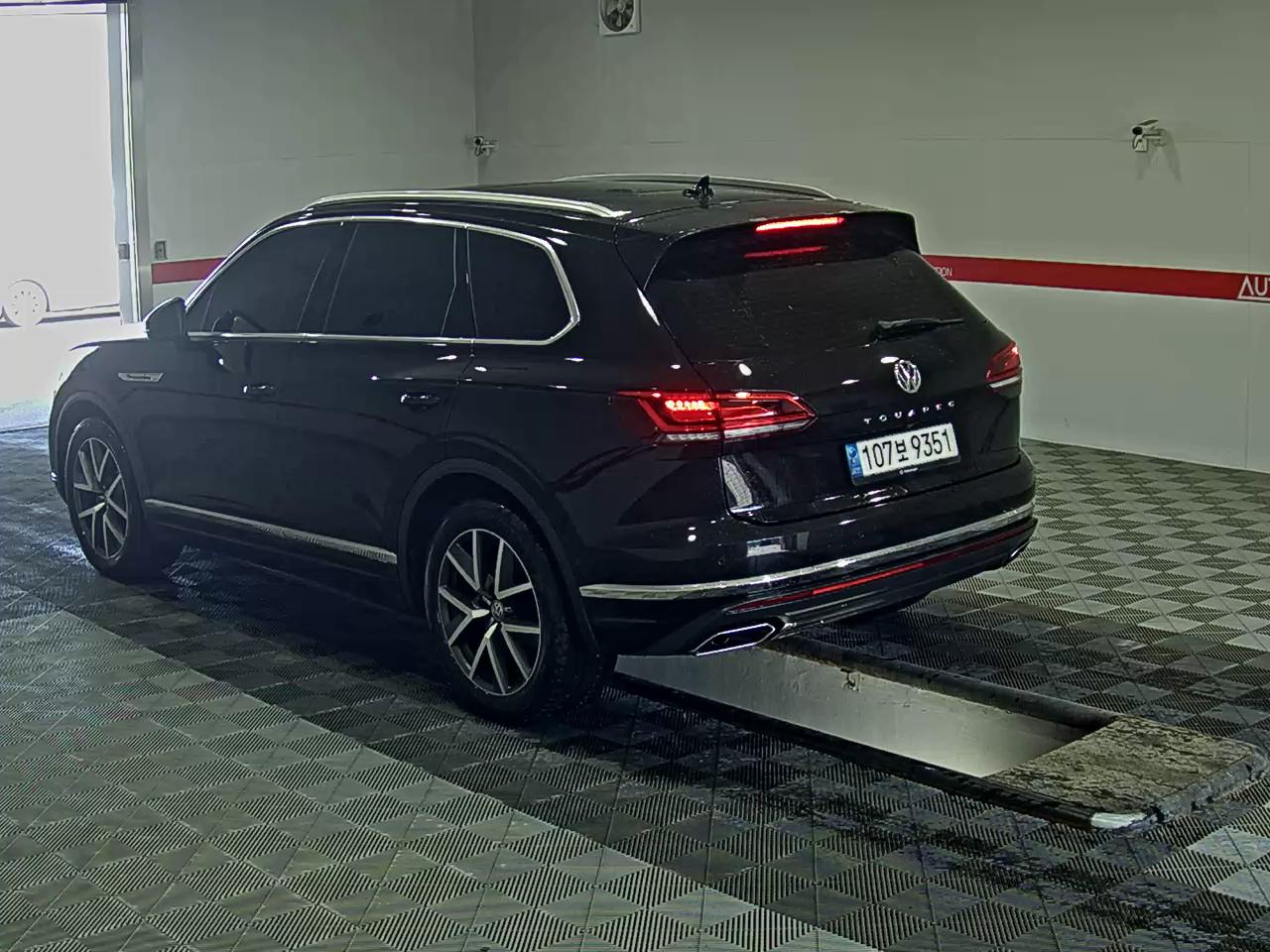 VOLKSWAGEN 투아렉 - 5