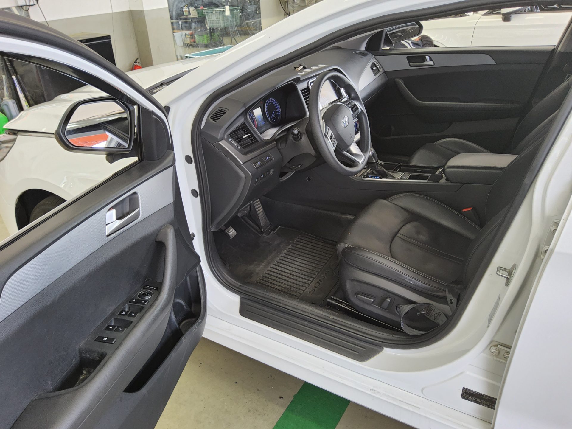 Hyundai Sonata - 9