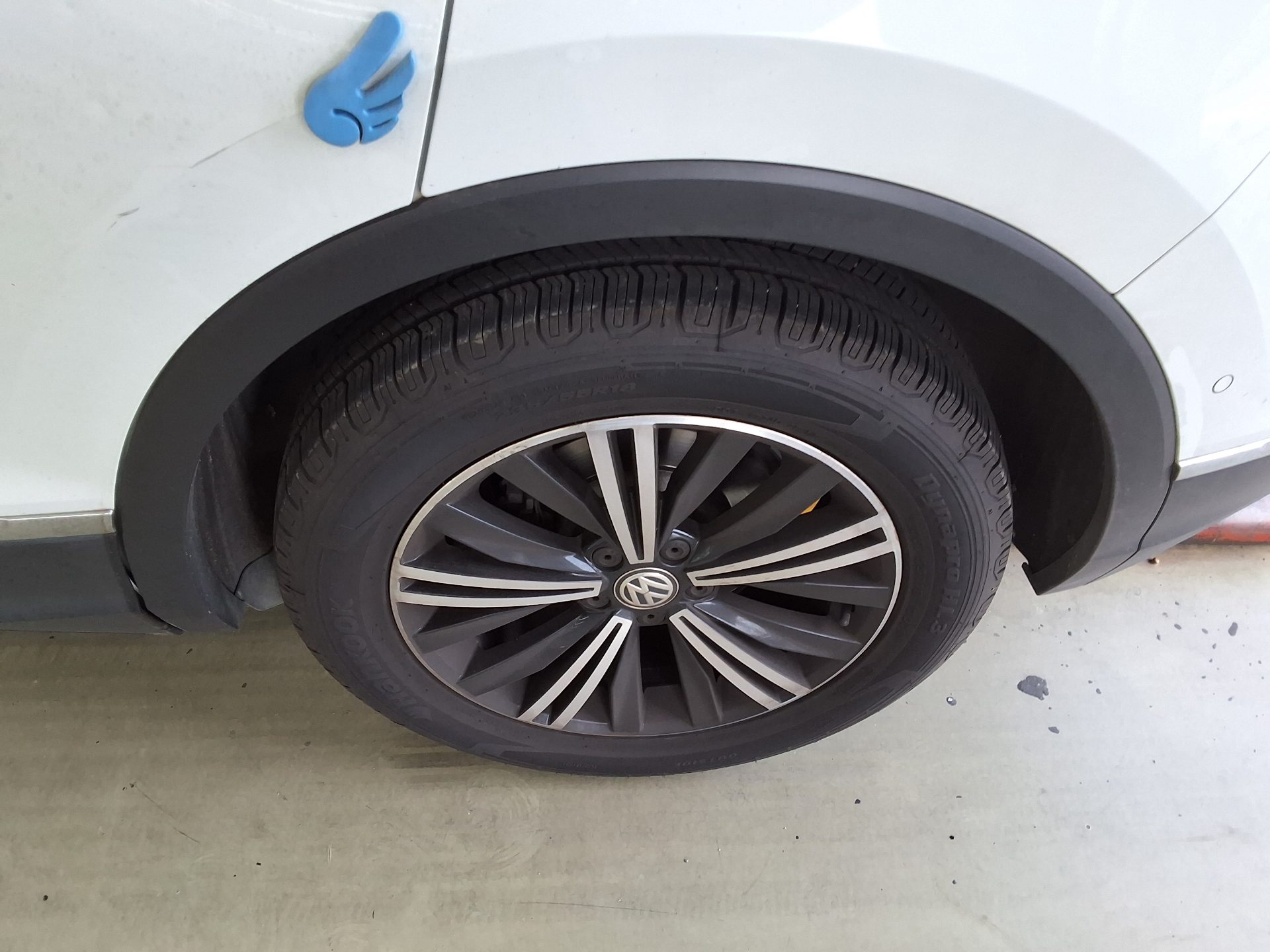 Volkswagen Tiguan - 19