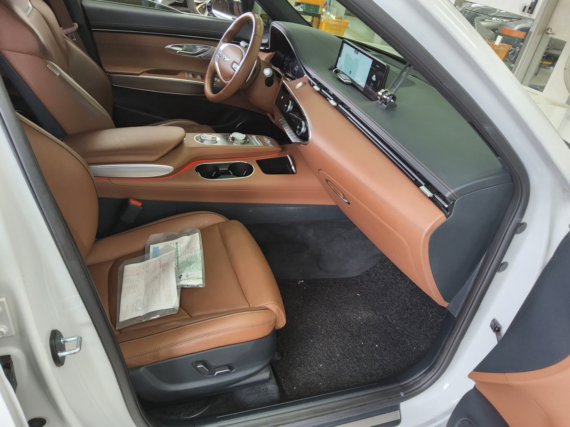 Genesis GV70 - 13
