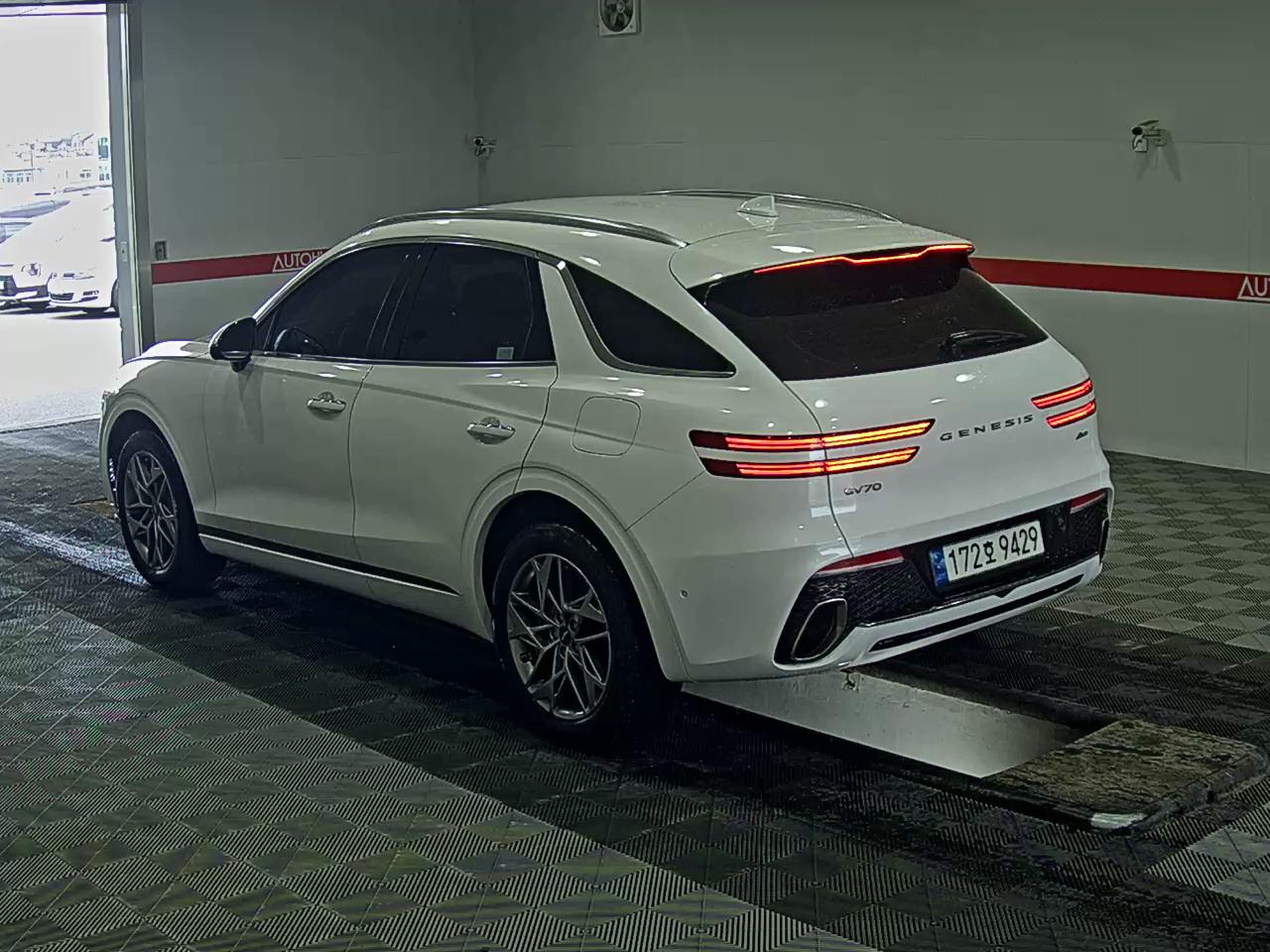 Genesis GV70 - 5