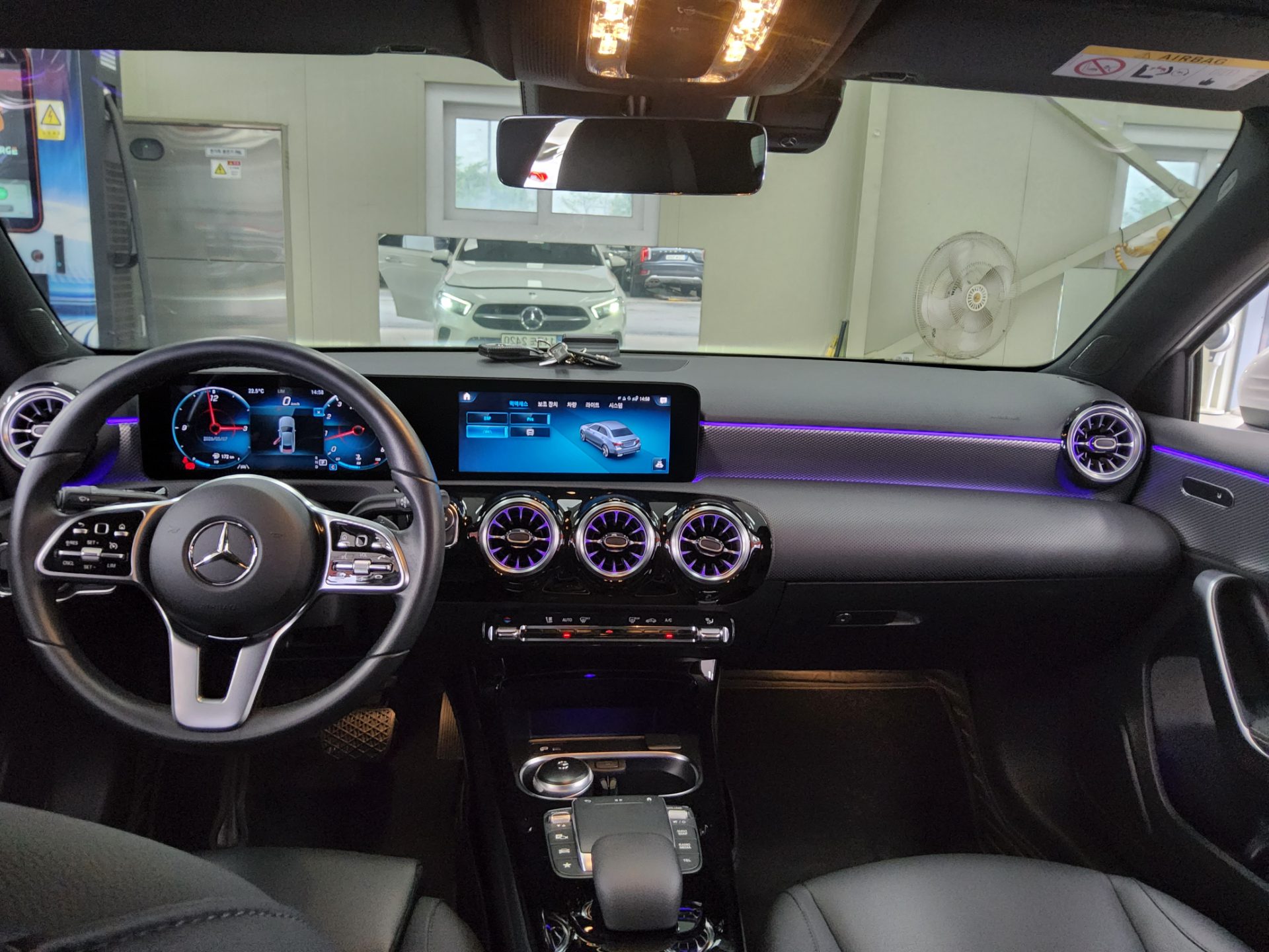 2022 - mercedes-benz a220