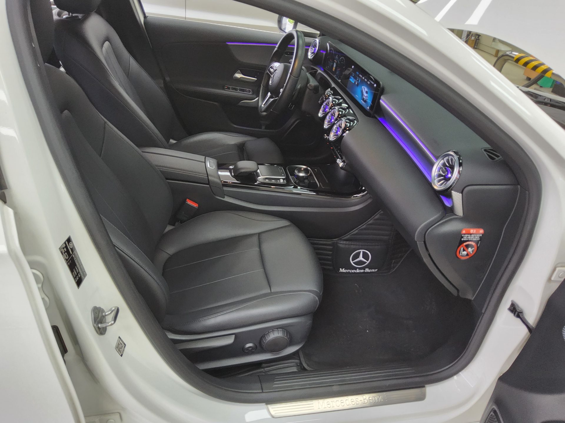 2022 - mercedes-benz a220