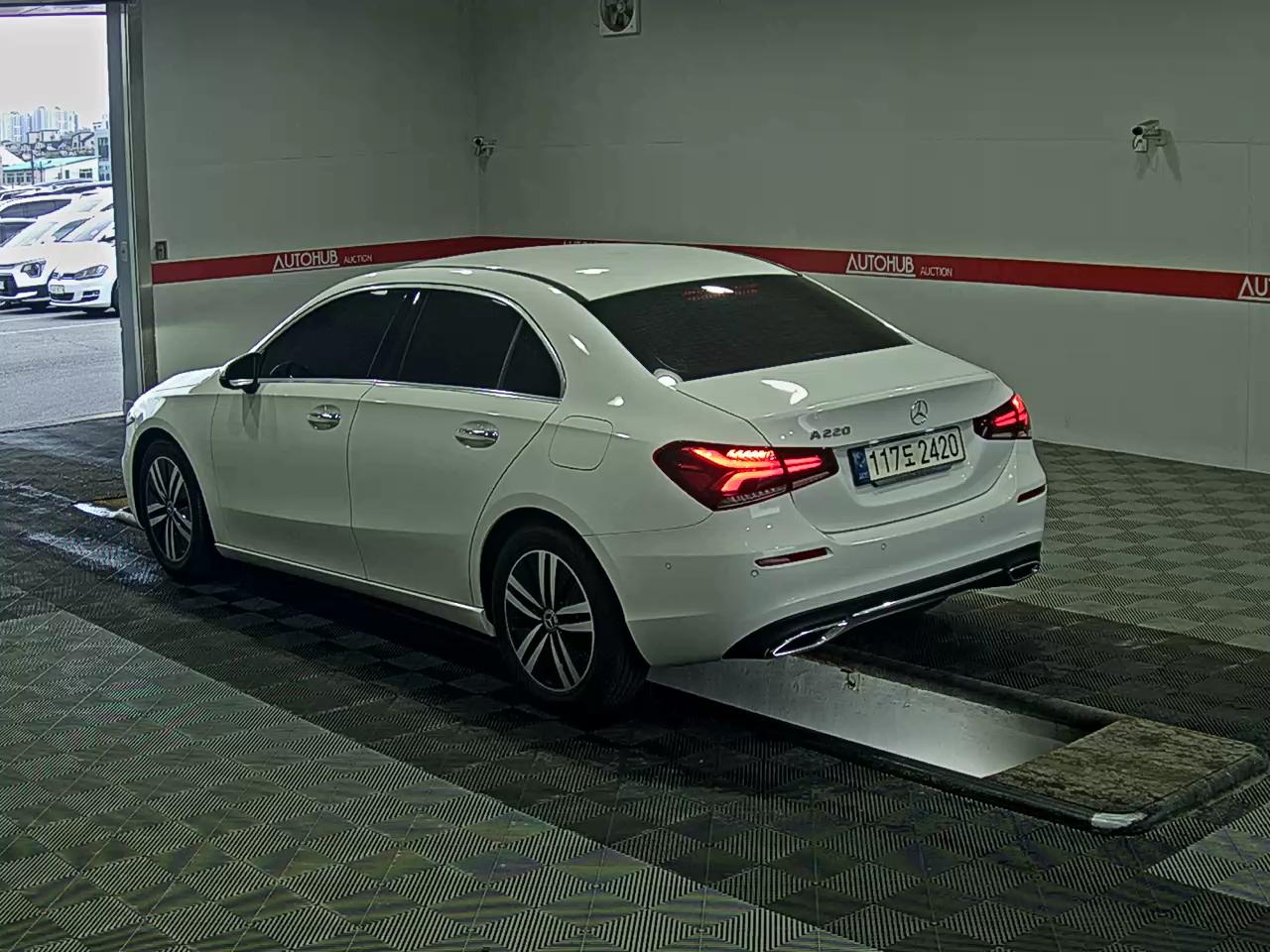 2022 - mercedes-benz a220