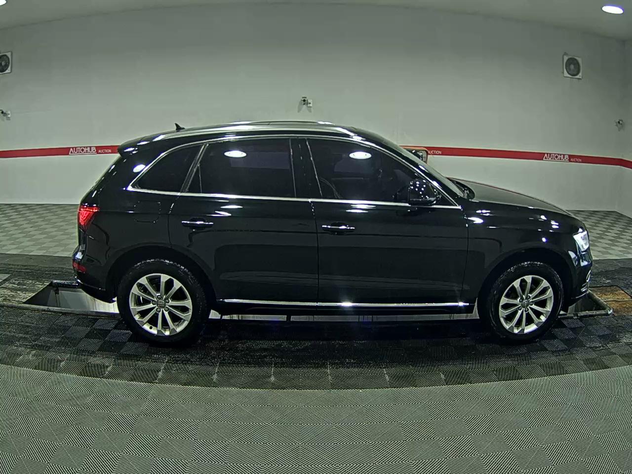 아우디 Q5 - 3