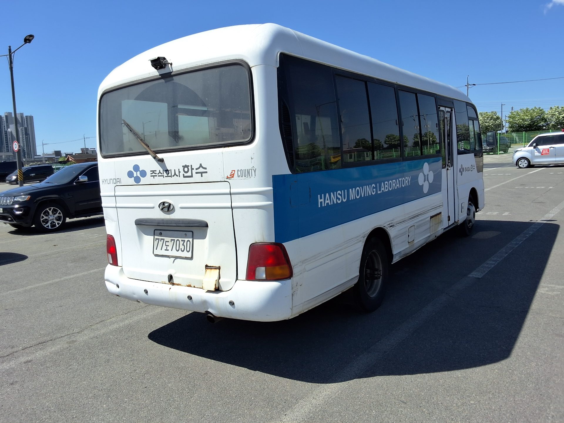 2012 - hyundai county