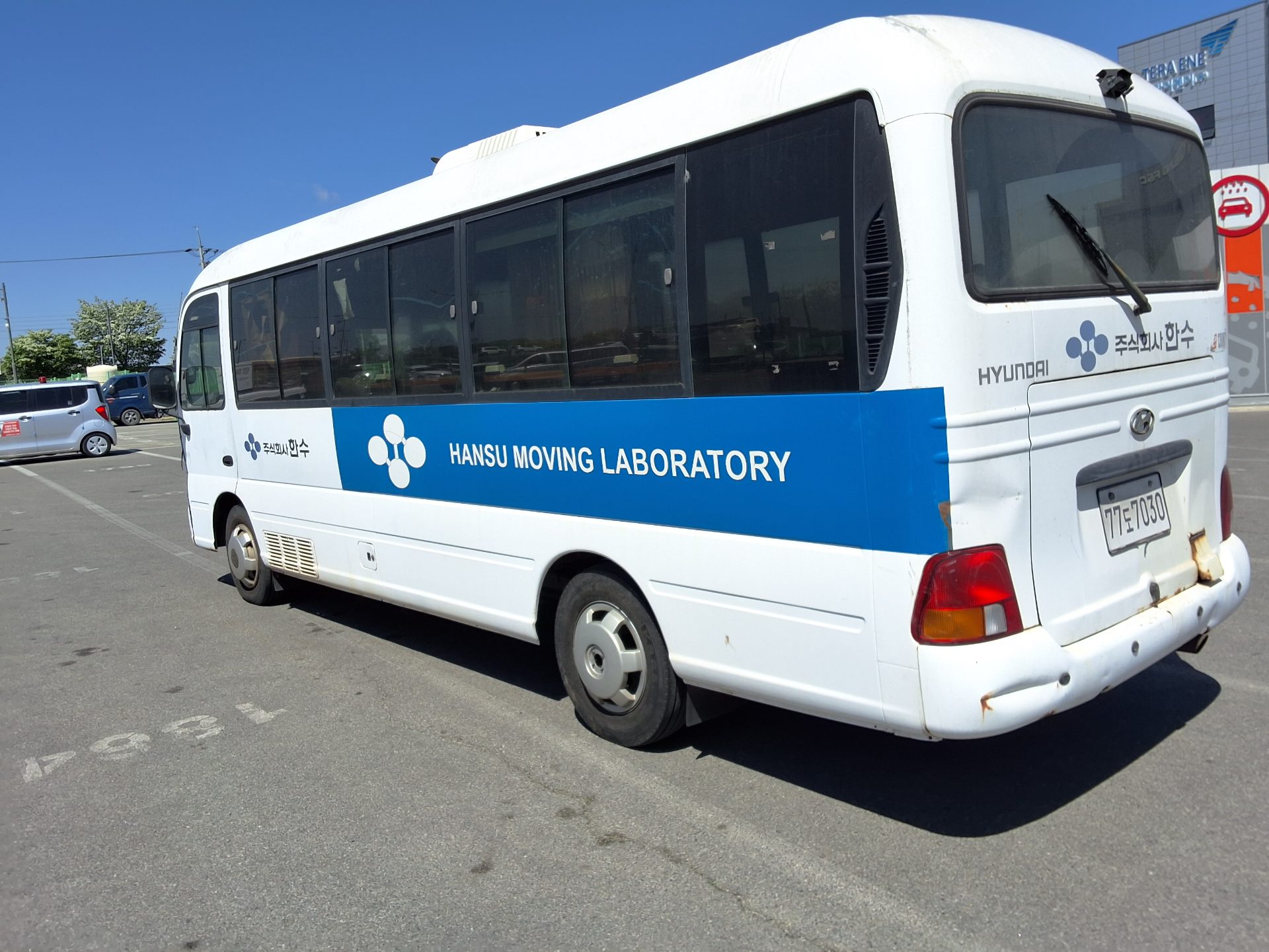 2012 - hyundai county