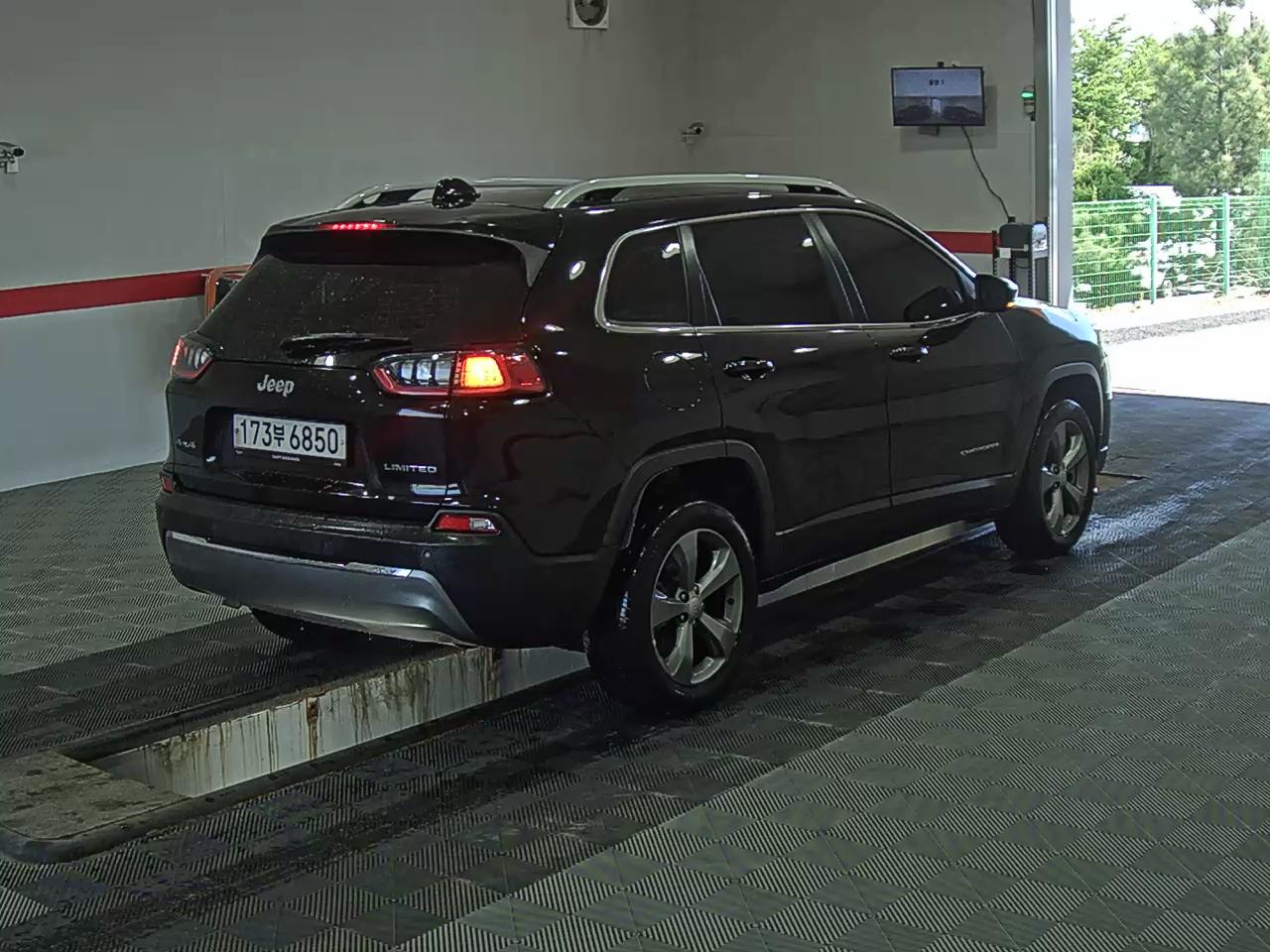 JEEP 체로키 - 4