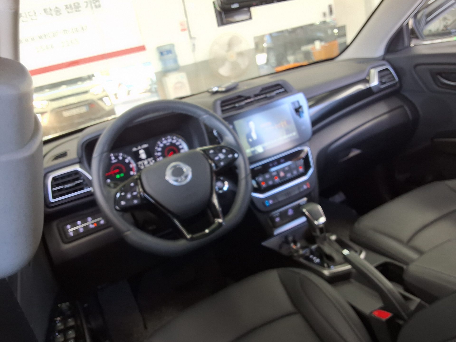 2025 - ssangyong tivoli