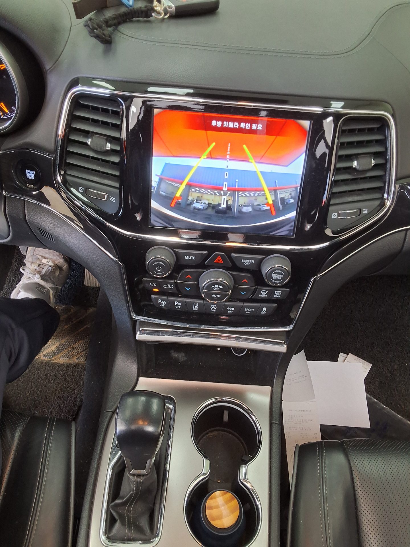 2021 - jeep grand cherokee
