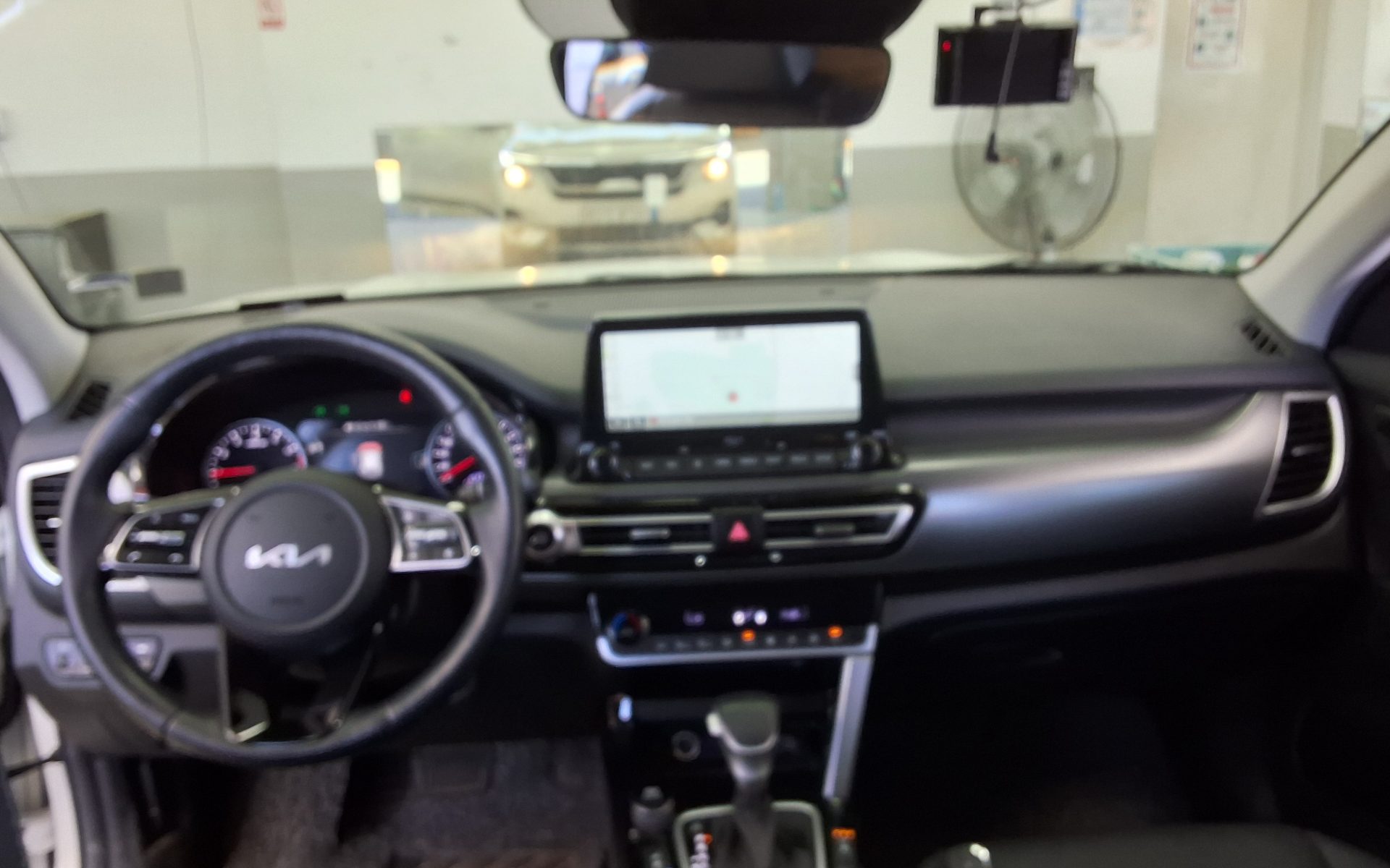 2023 - kia seltos