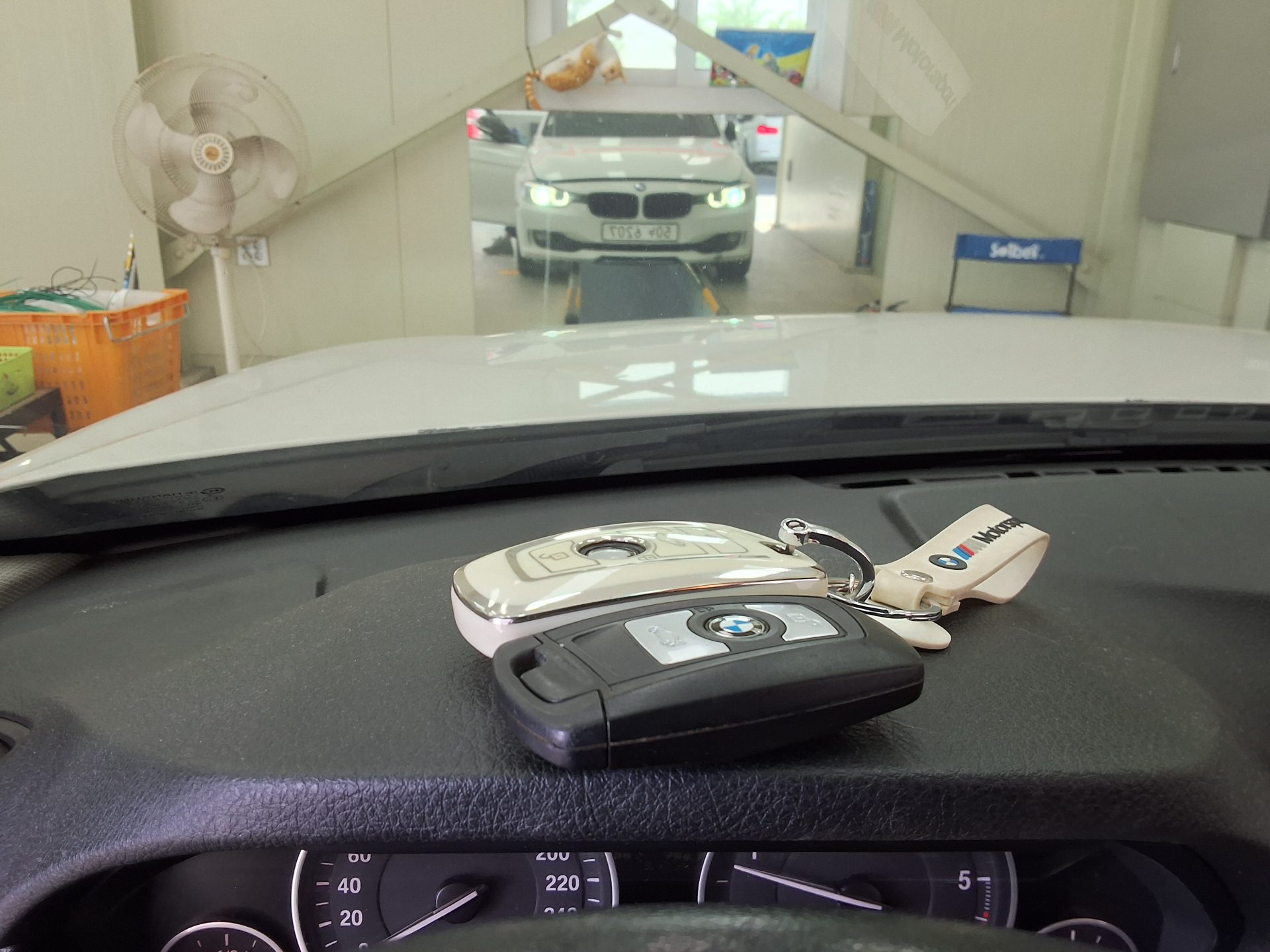 BMW 3 시리즈 - 17
