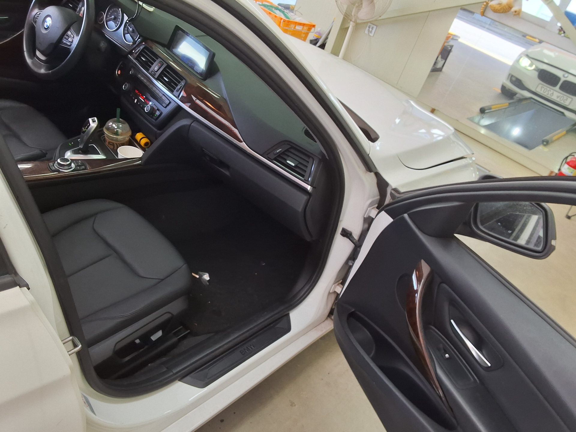 BMW 3 시리즈 - 13