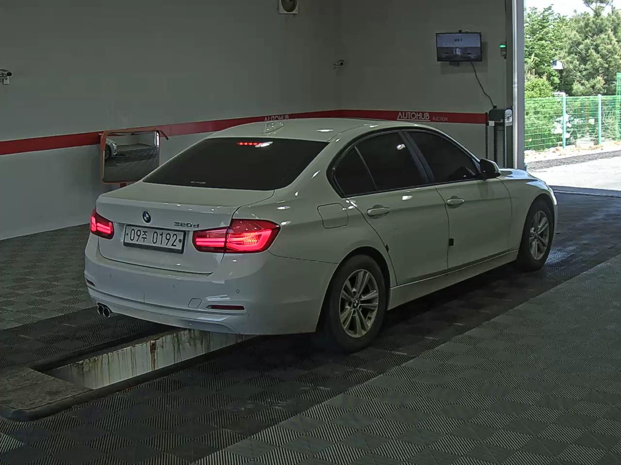 BMW 3 Series - 4