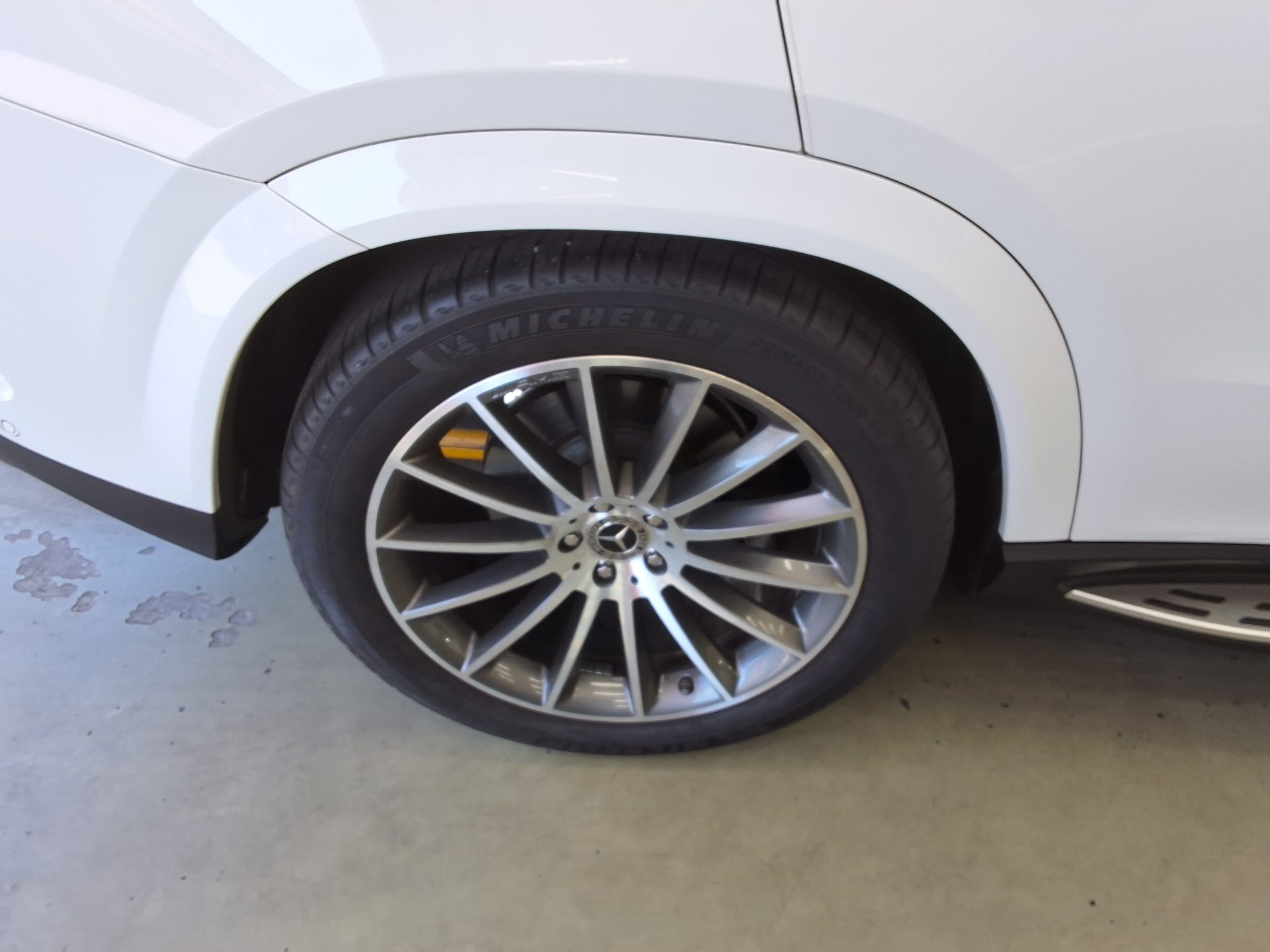 2023 - mercedes-benz gle 400d