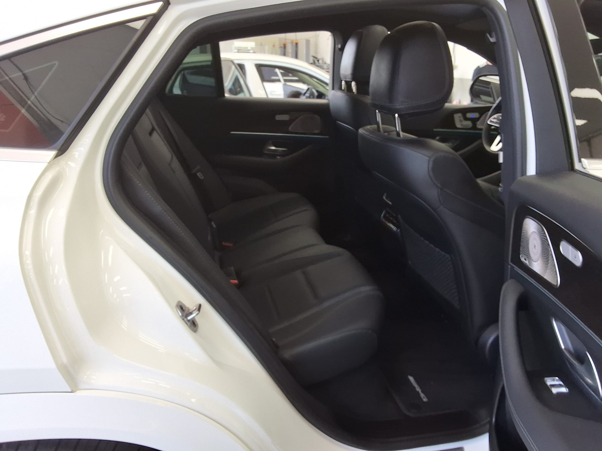 2023 - mercedes-benz gle 400d