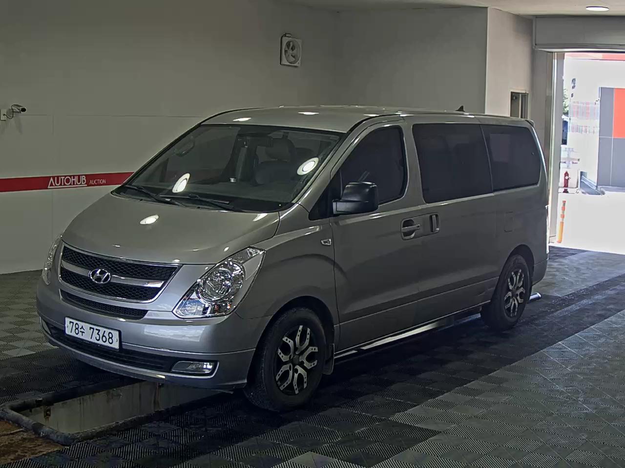 Hyundai Grand Starex